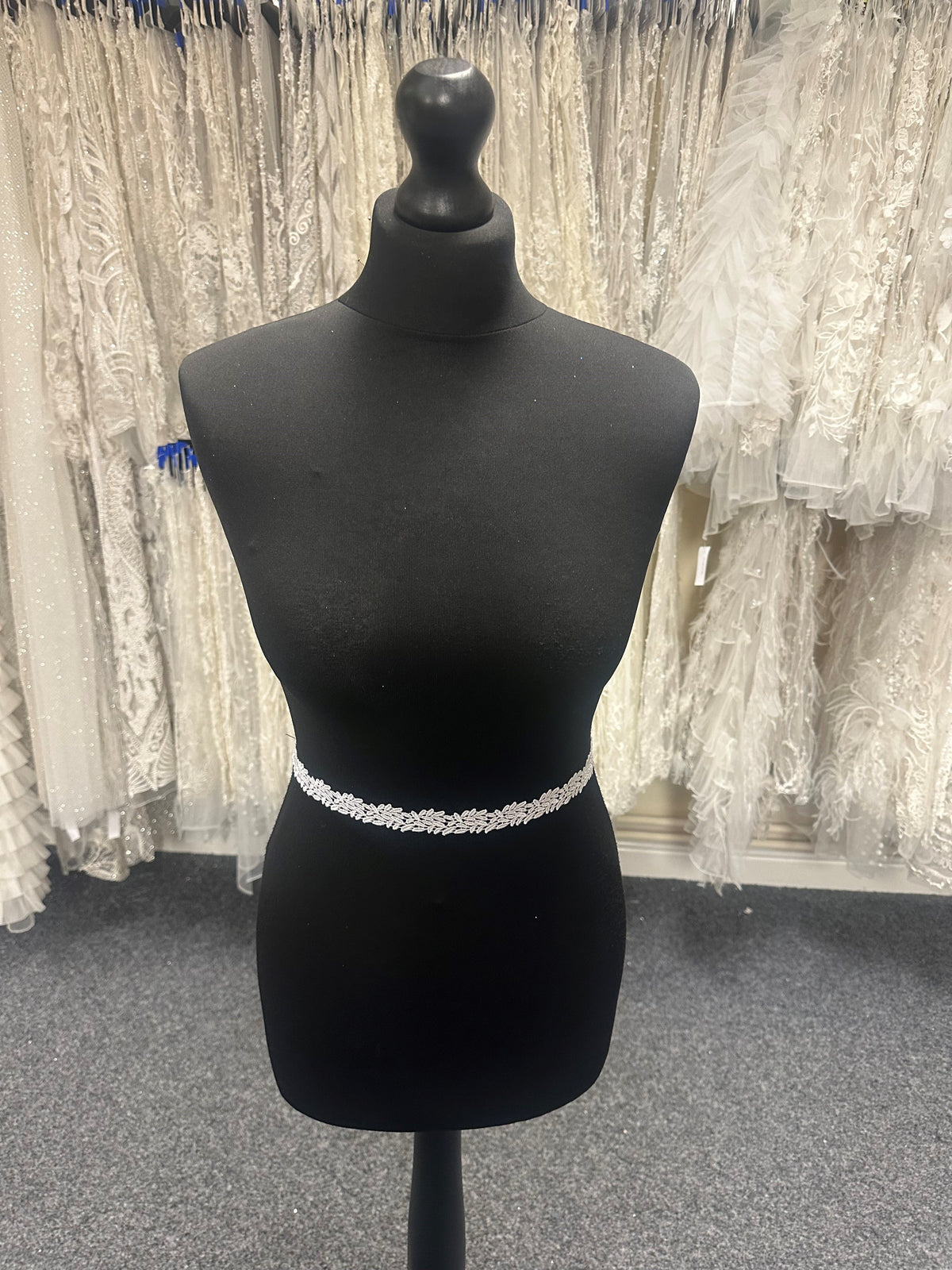 Bordure en dentelle guipure blanche - Claudia