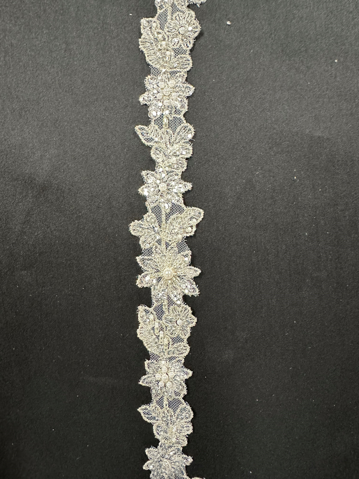 Bordure de robe perlée - Tweeny