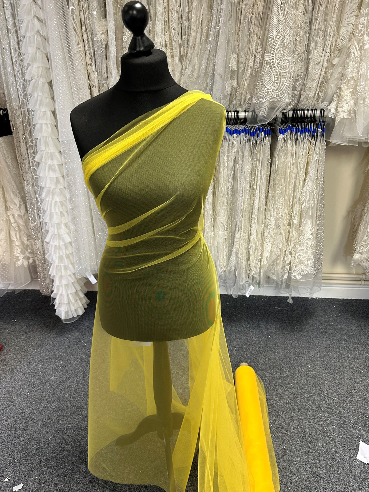 Tulle Jaune - Carnival