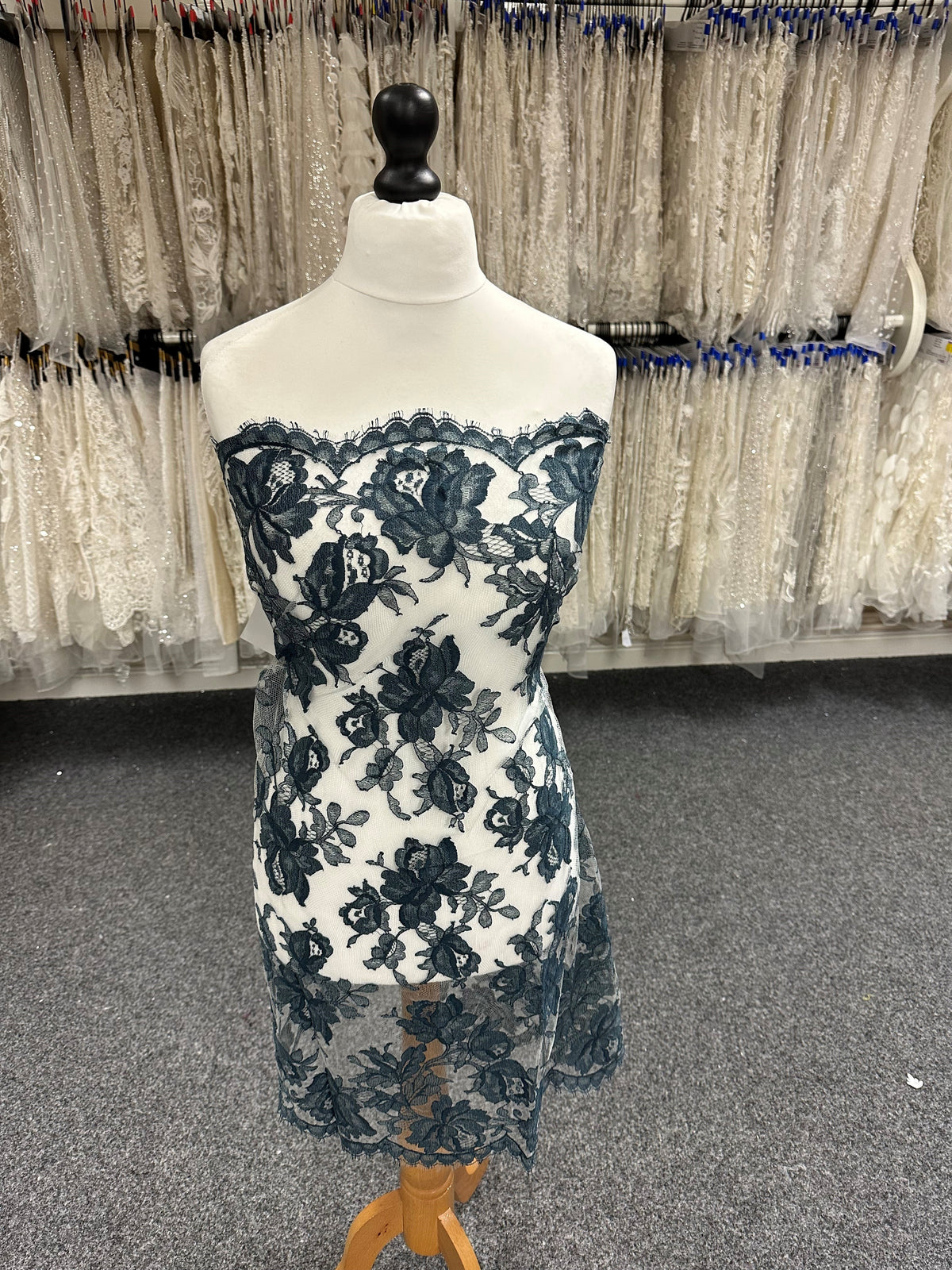 Dentelle Bleu Français - Harper.