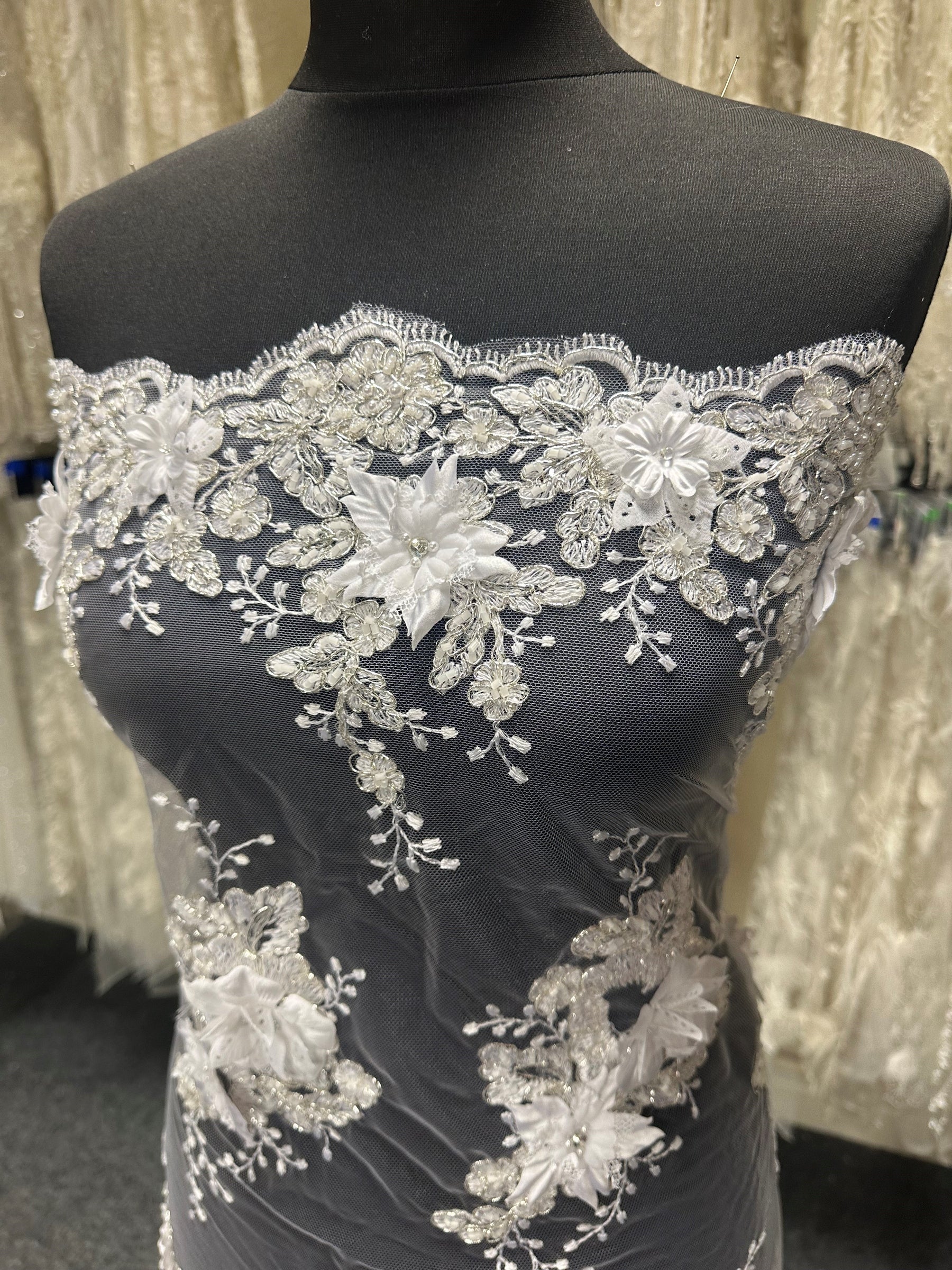 Dentelle Fleur Blanche - Naomi