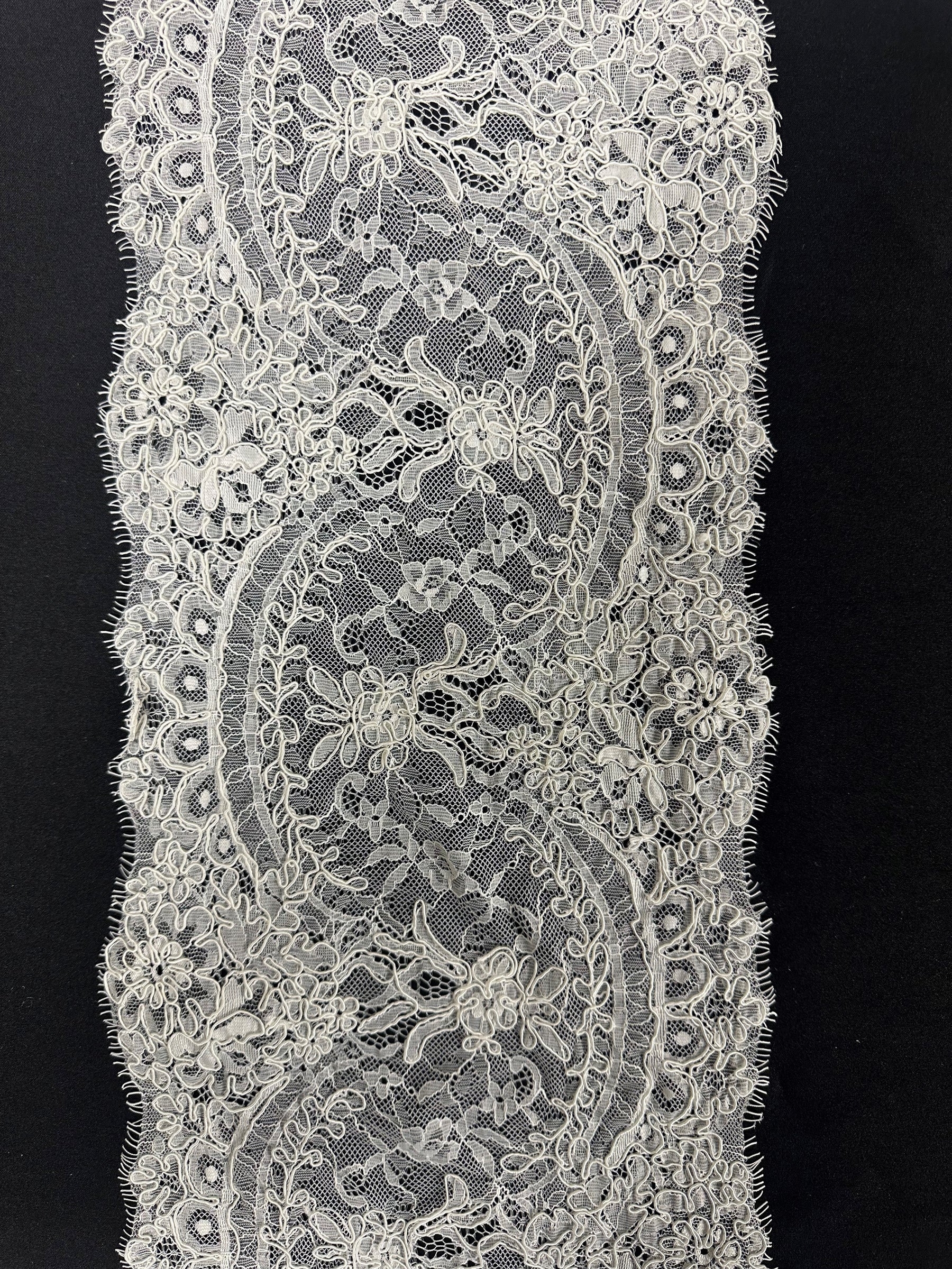 Bordure en dentelle ivore cordée - Rachel