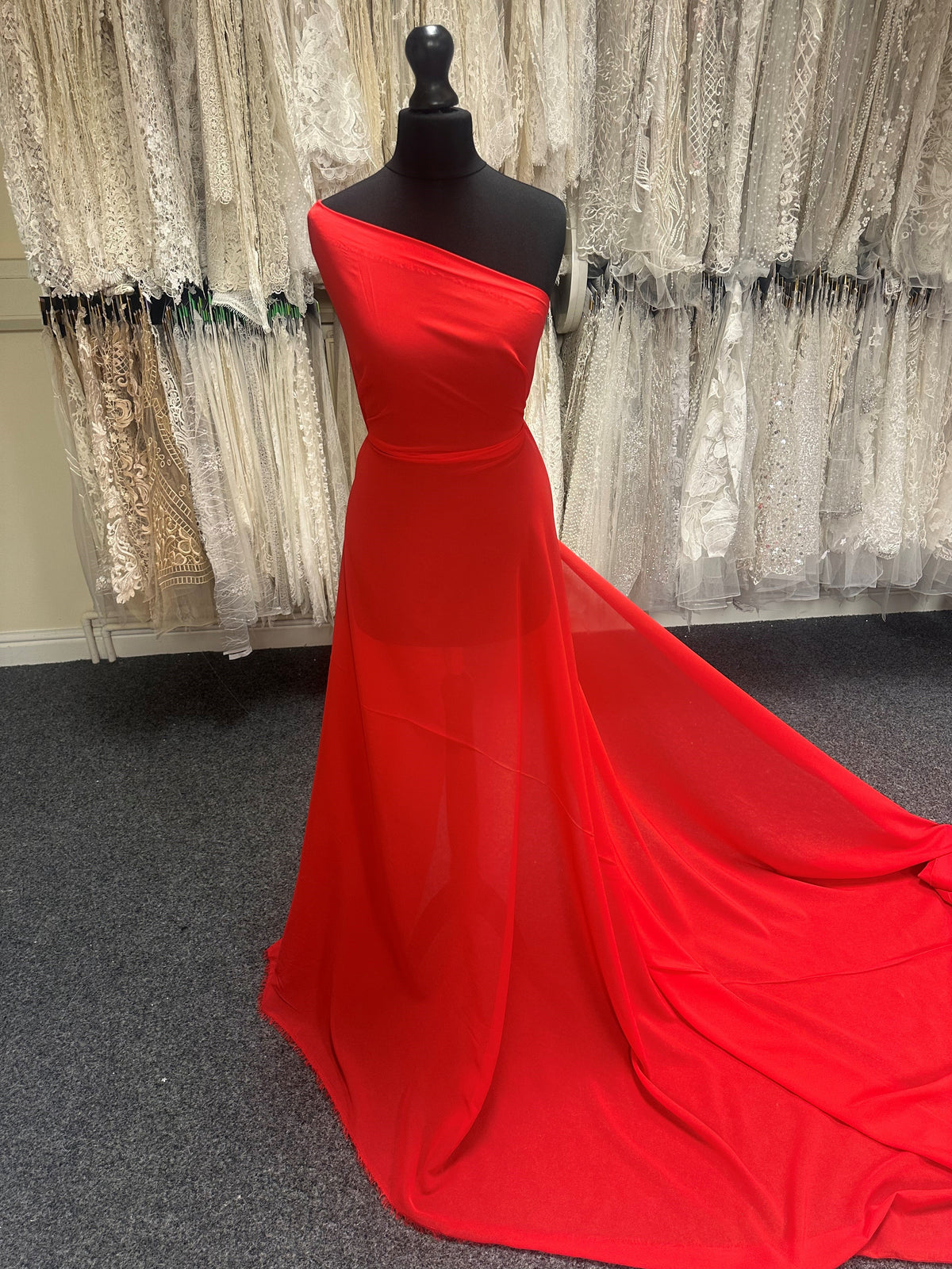 Mousseline polyester écarlate - Benevolence