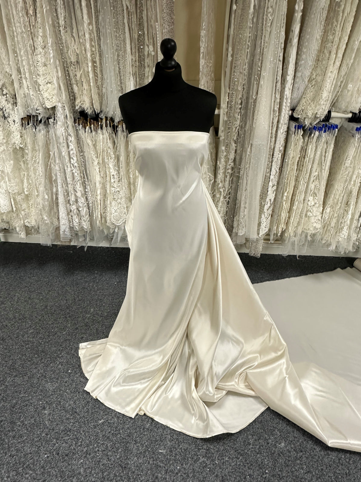 Sergé de polyester champagne - Loyalty