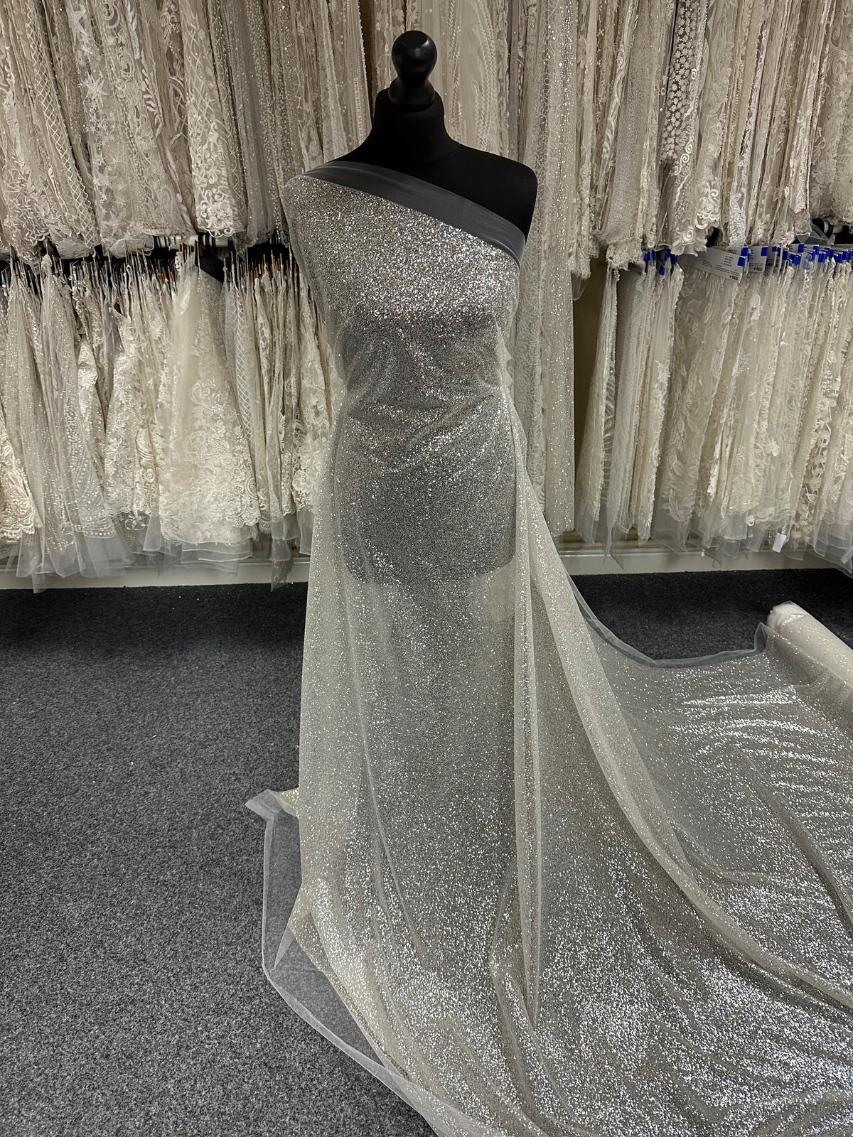 Tissu à paillettes argentées - Battenberg