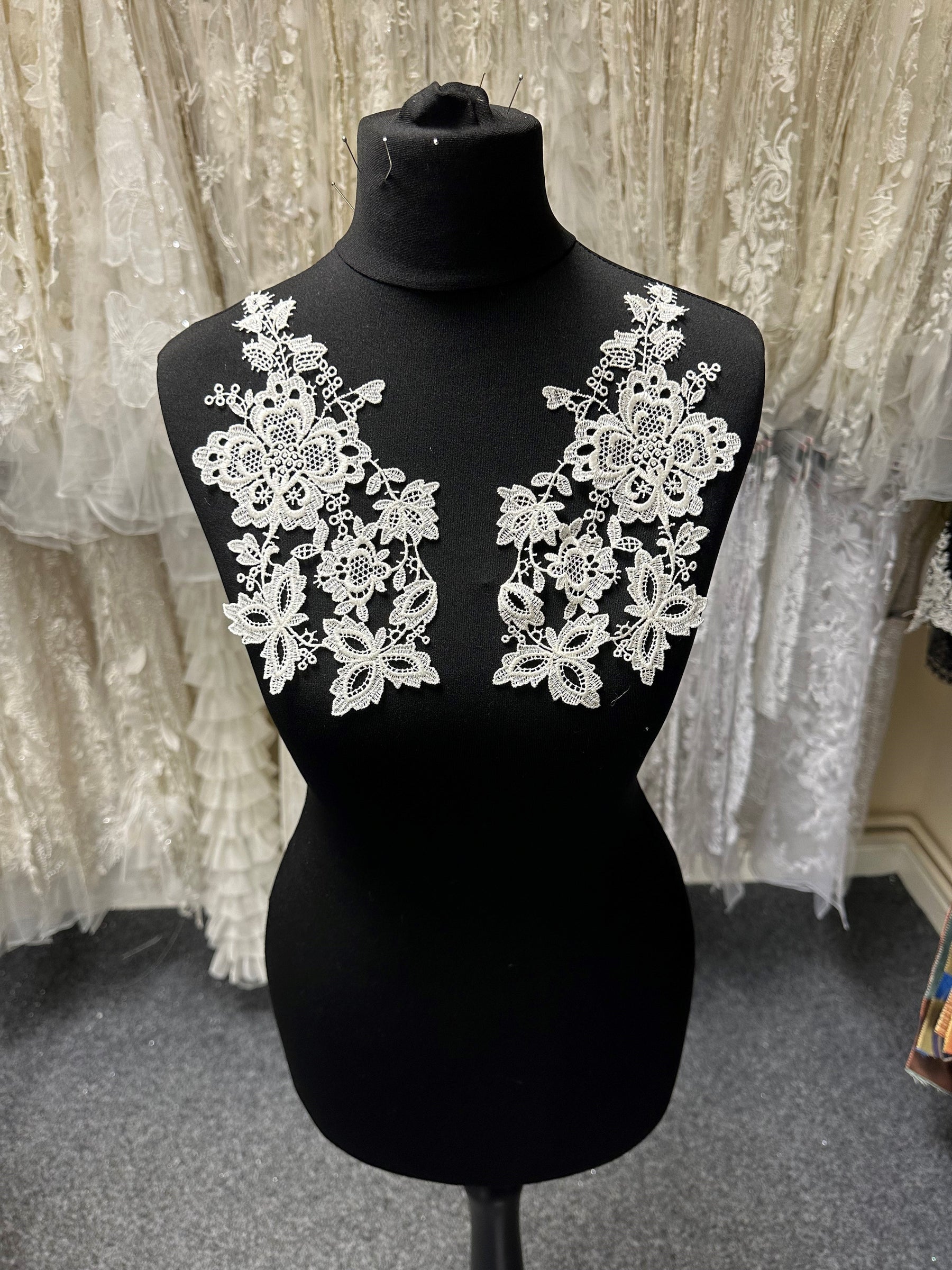 Appliques en dentelle ivoire guipure - Courtney