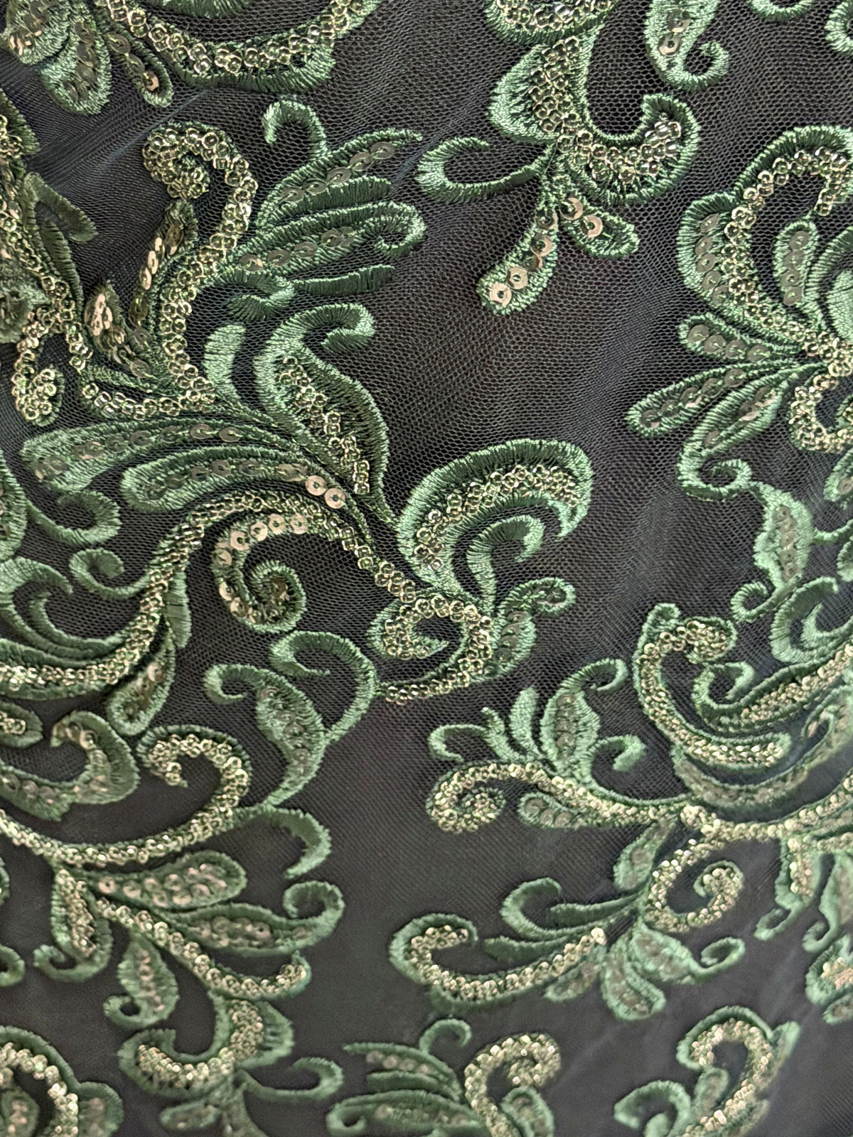 Tulle brodé de perles Hunter - EB1069