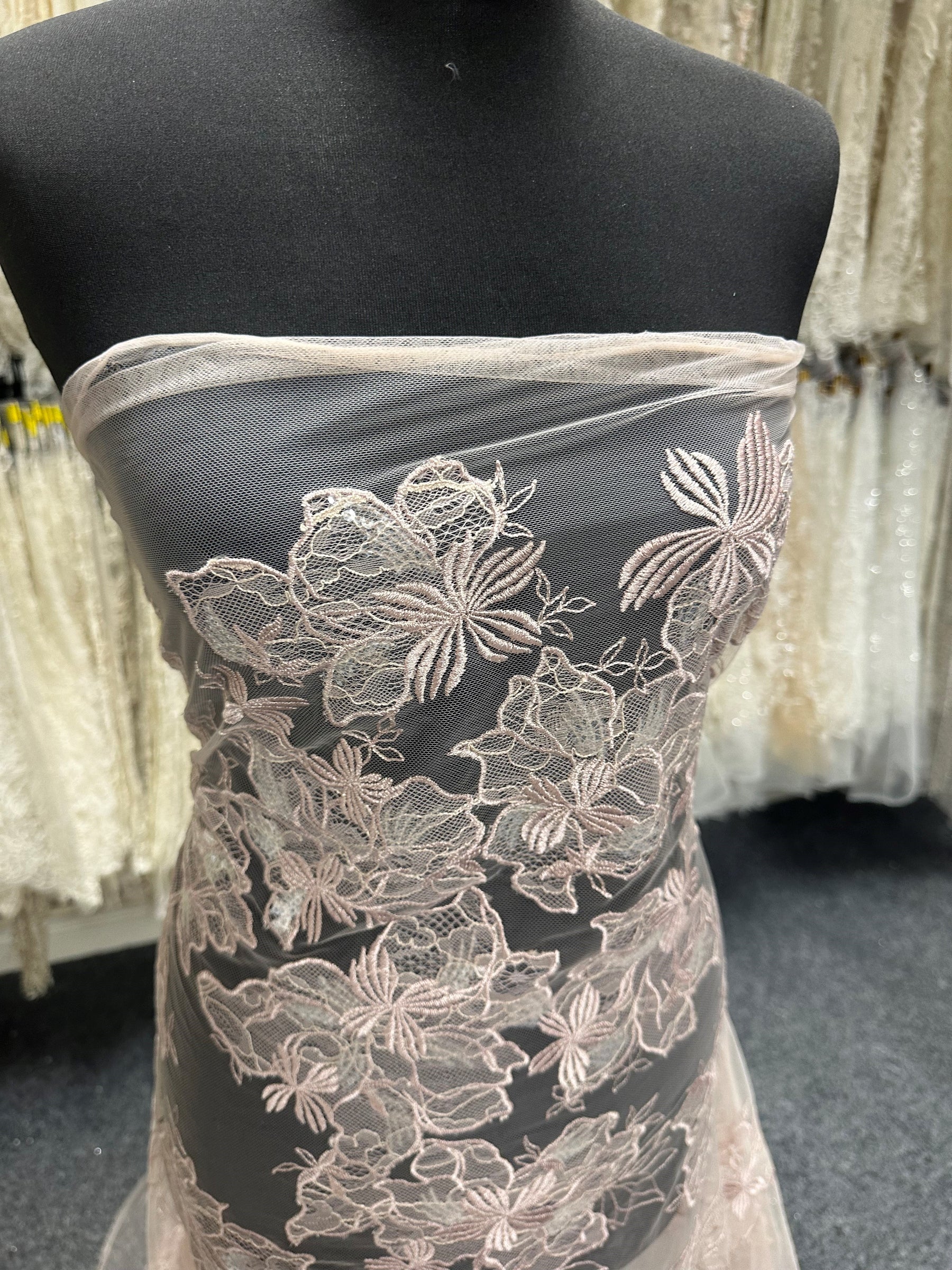 Dentelle Broderie Paillettes Rose - Palma