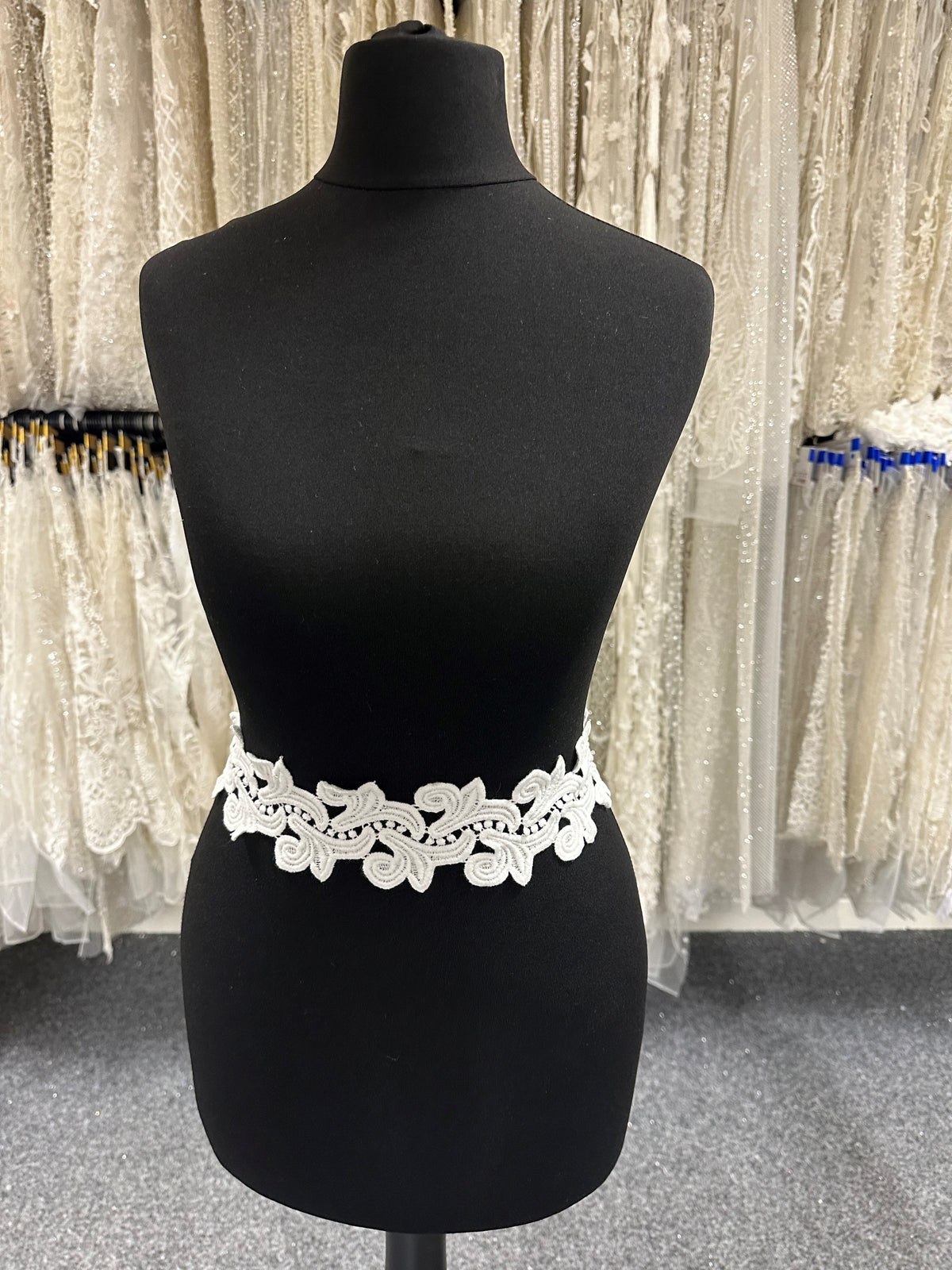 Bordure en guipure ivoire - Spoonbill