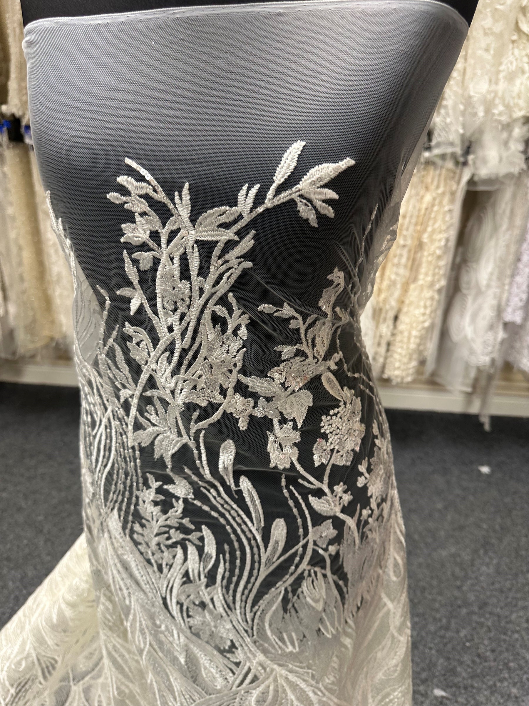 Dentelle Broderie Paillettes Ivoire - Dusk