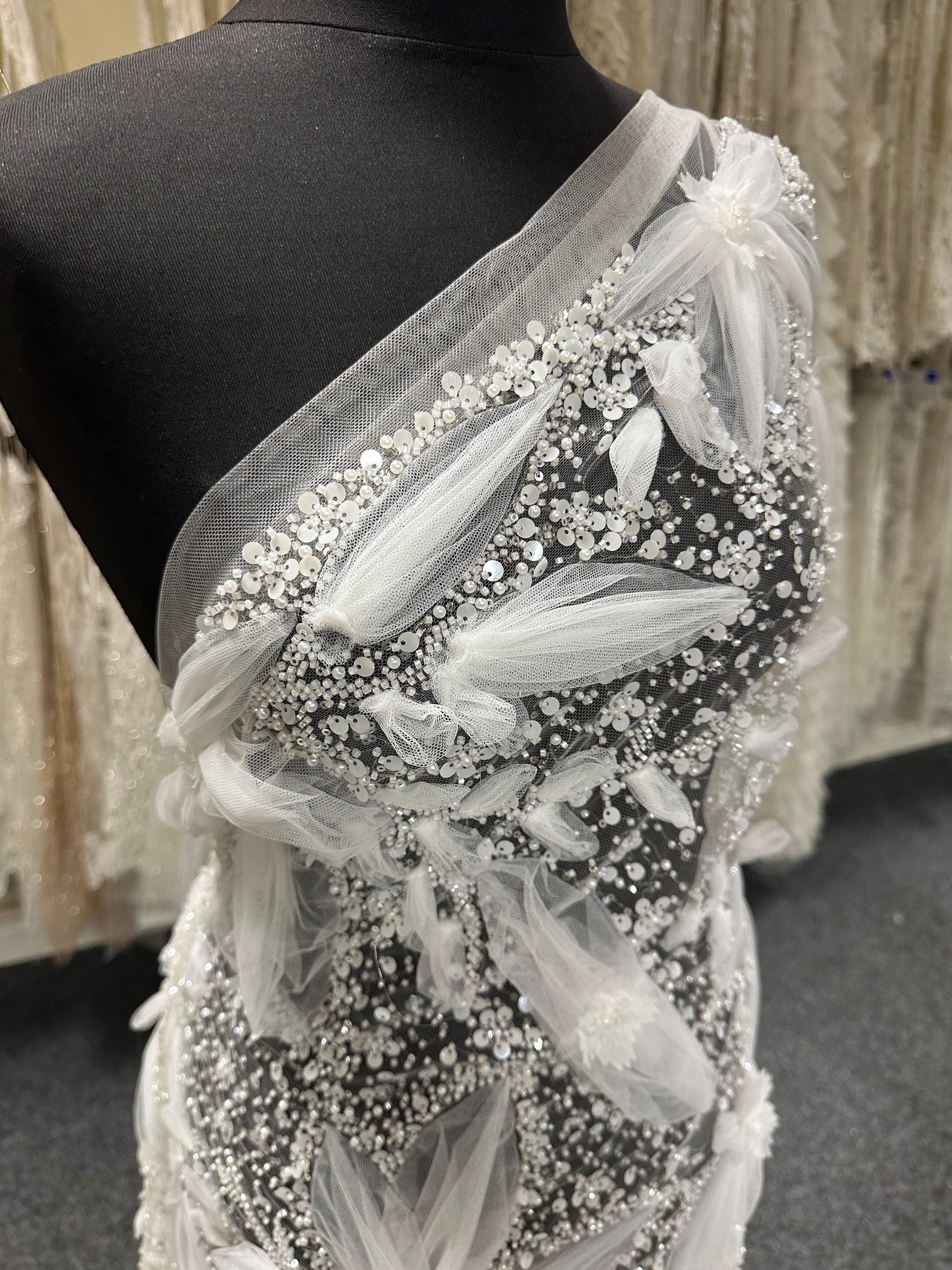 Dentelle brodée 3D ivoire - Ridley