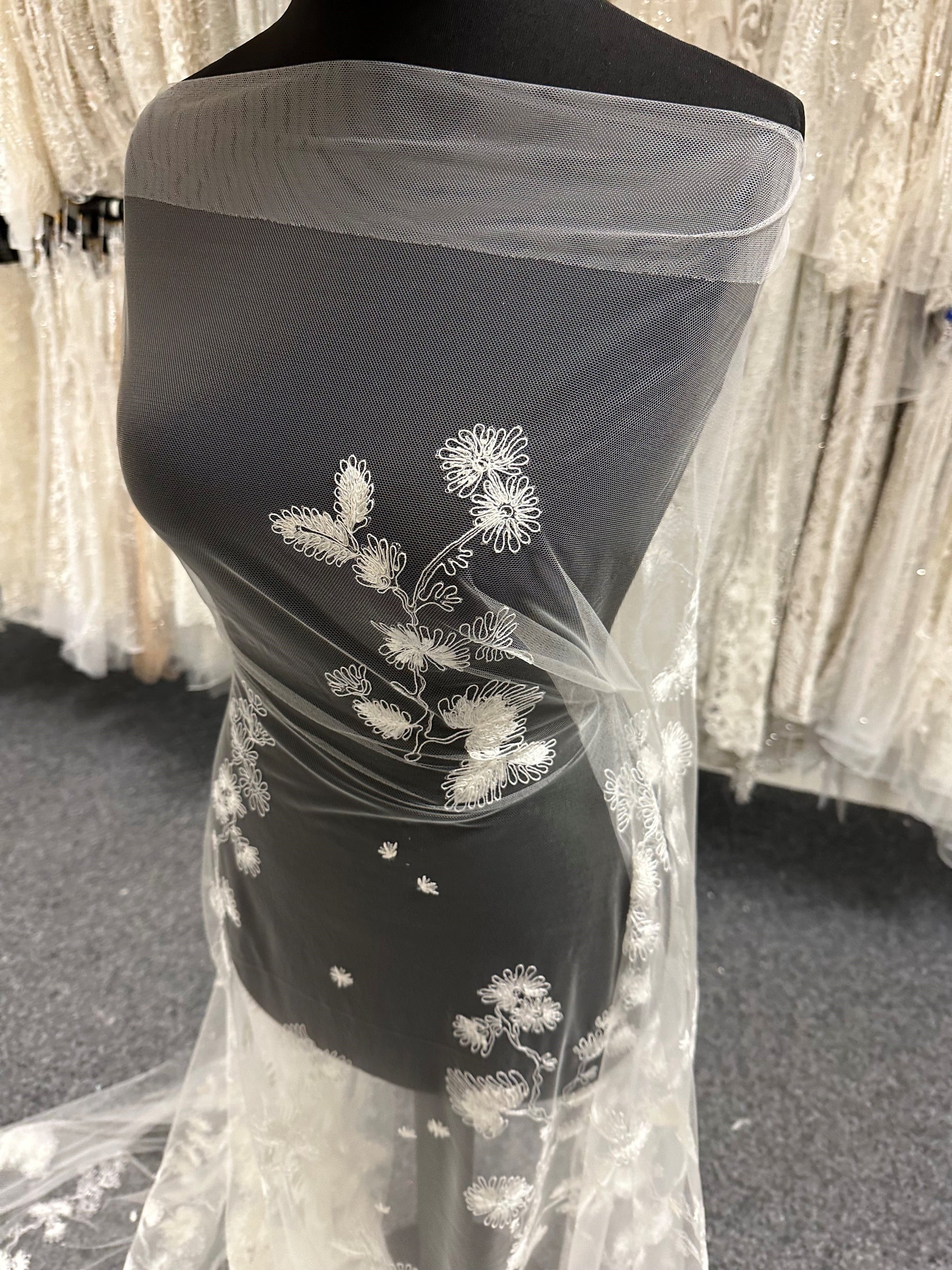 Dentelle brodée italienne ivoire - Koda