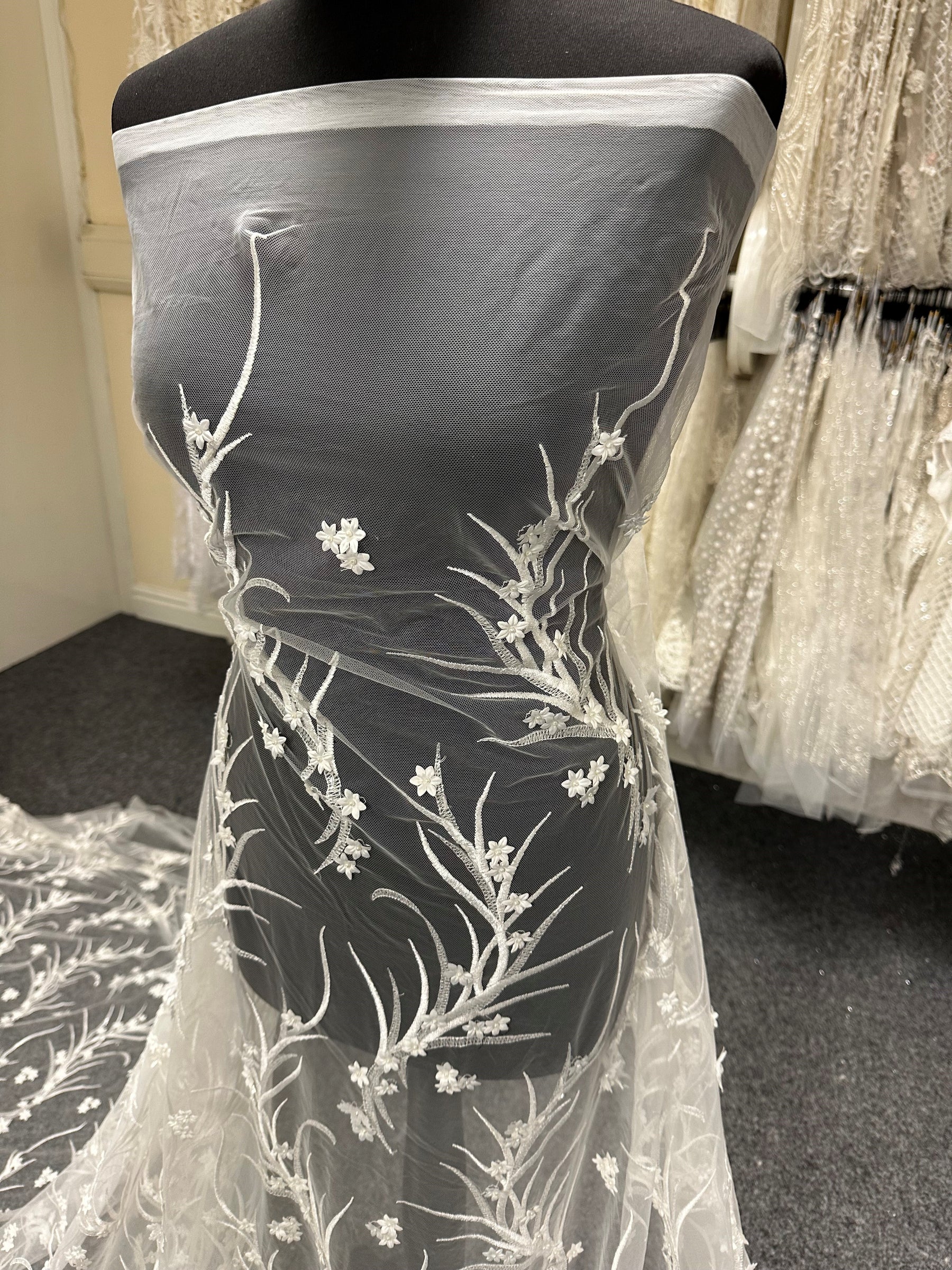 Dentelle Brodée Ivoire - Sonnet