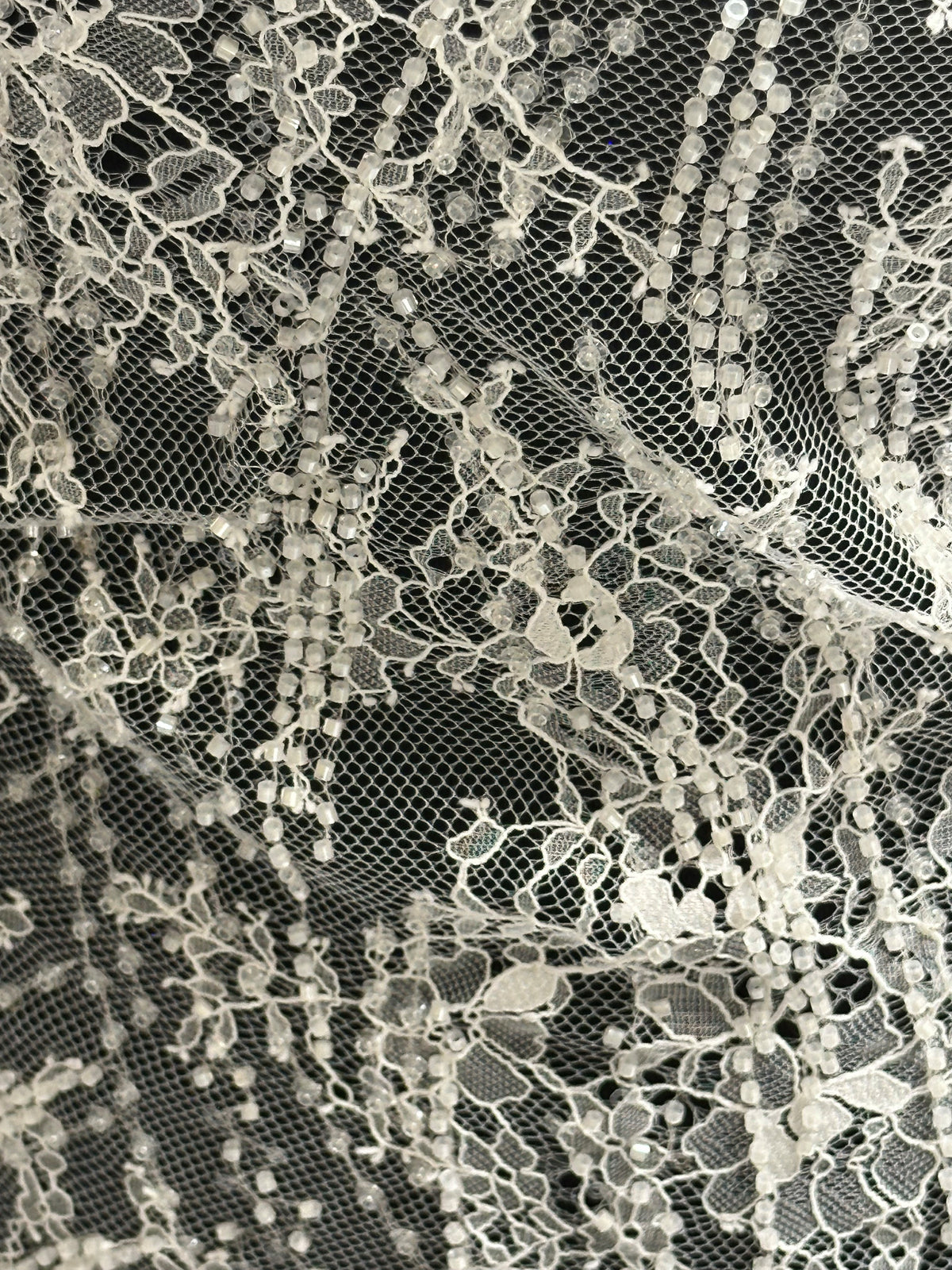 Dentelle ivoire à cordons et sequins - Cappie