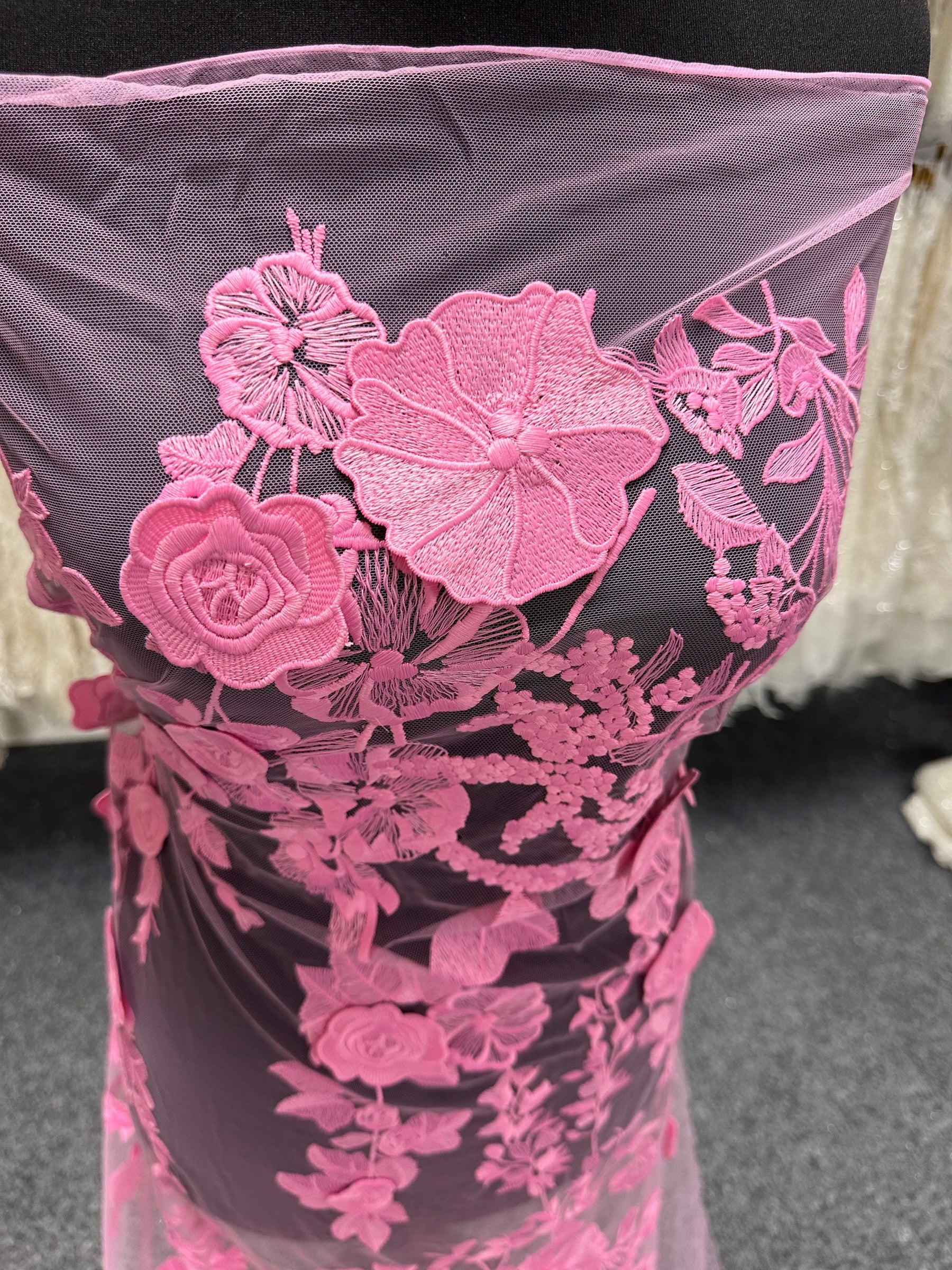 Dentelle 3D rose – Meghan