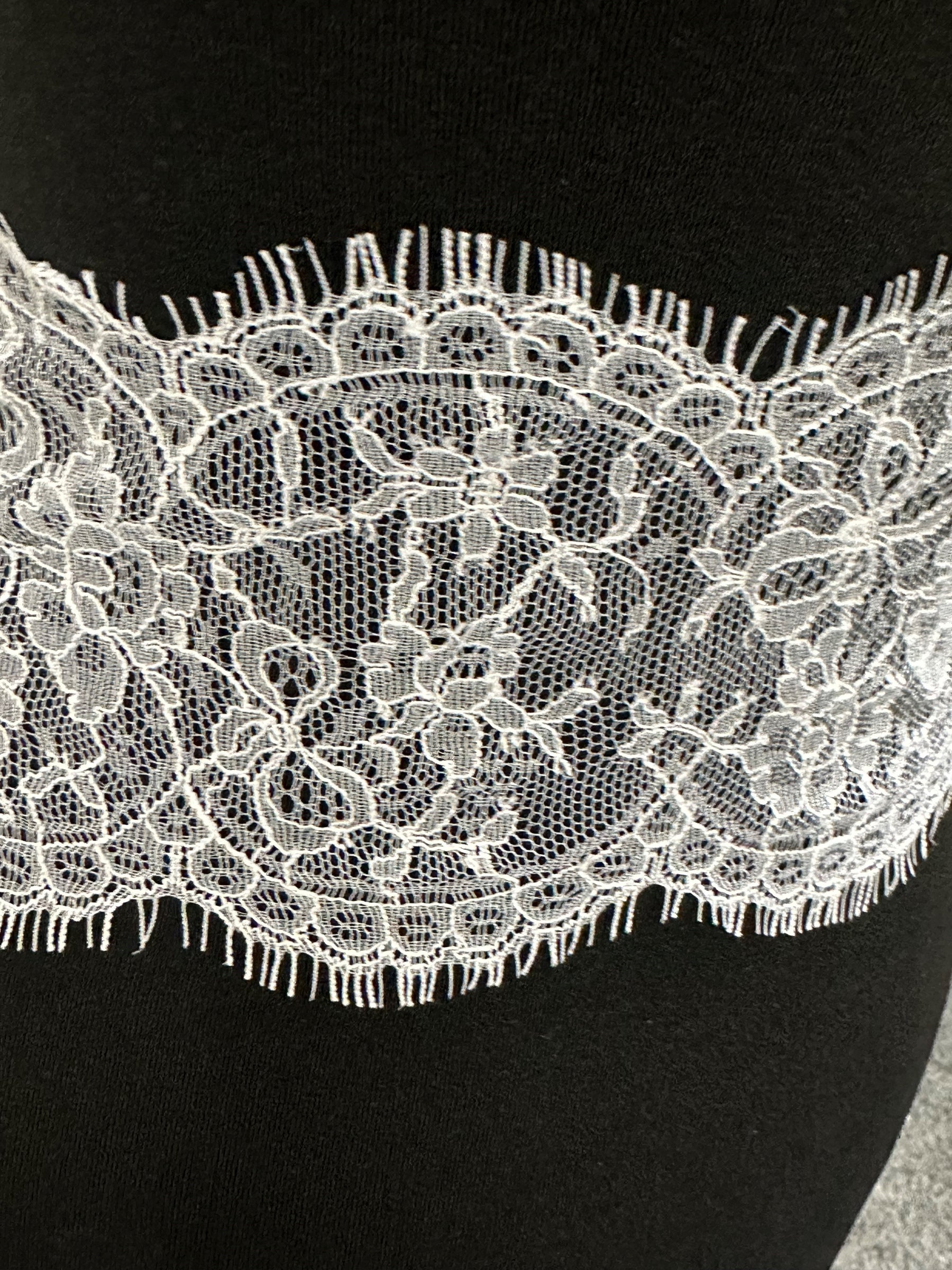 Bordure en dentelle blanche chantilly - Francesca