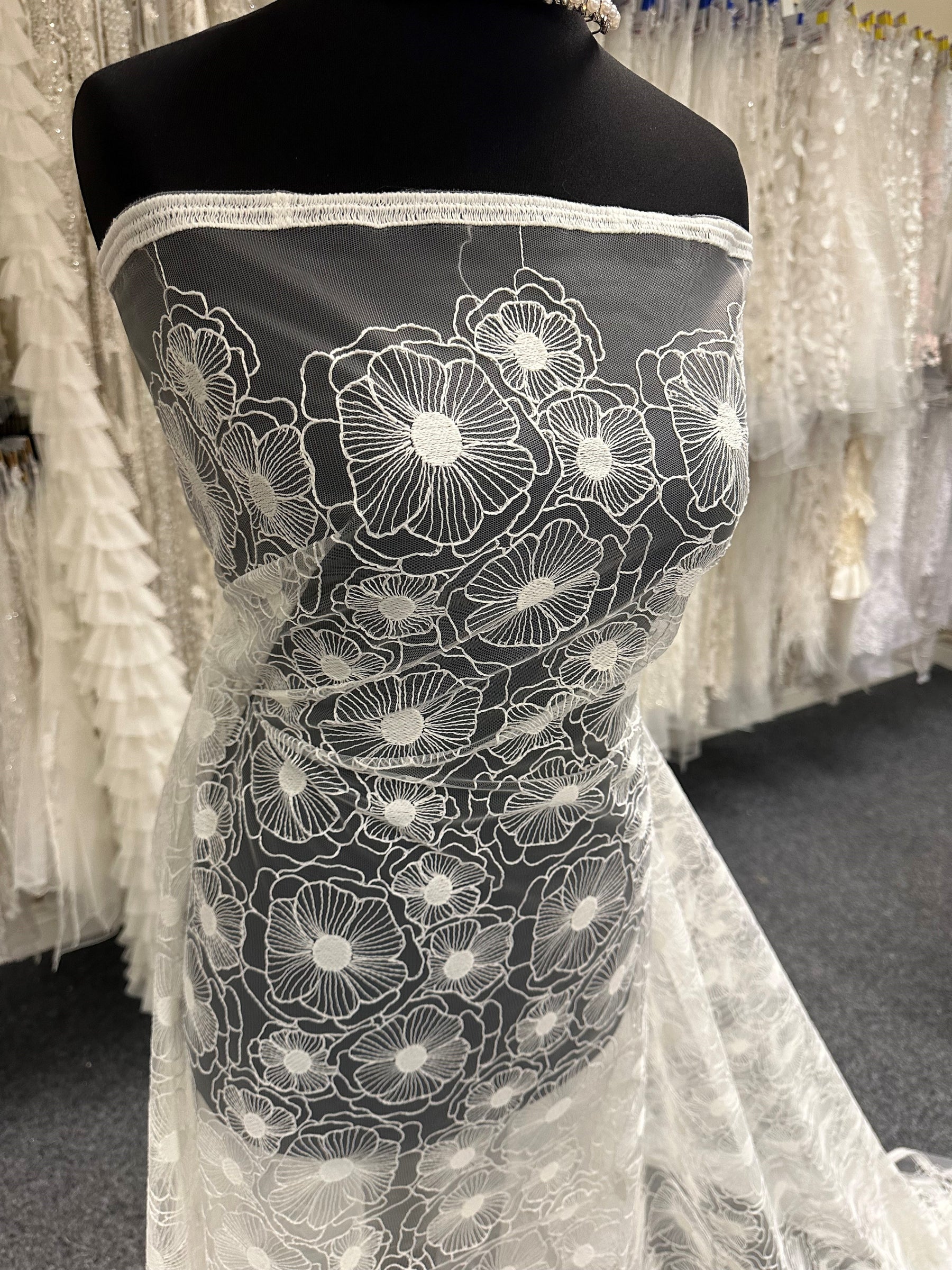 Dentelle brodée ivoire - Arlo