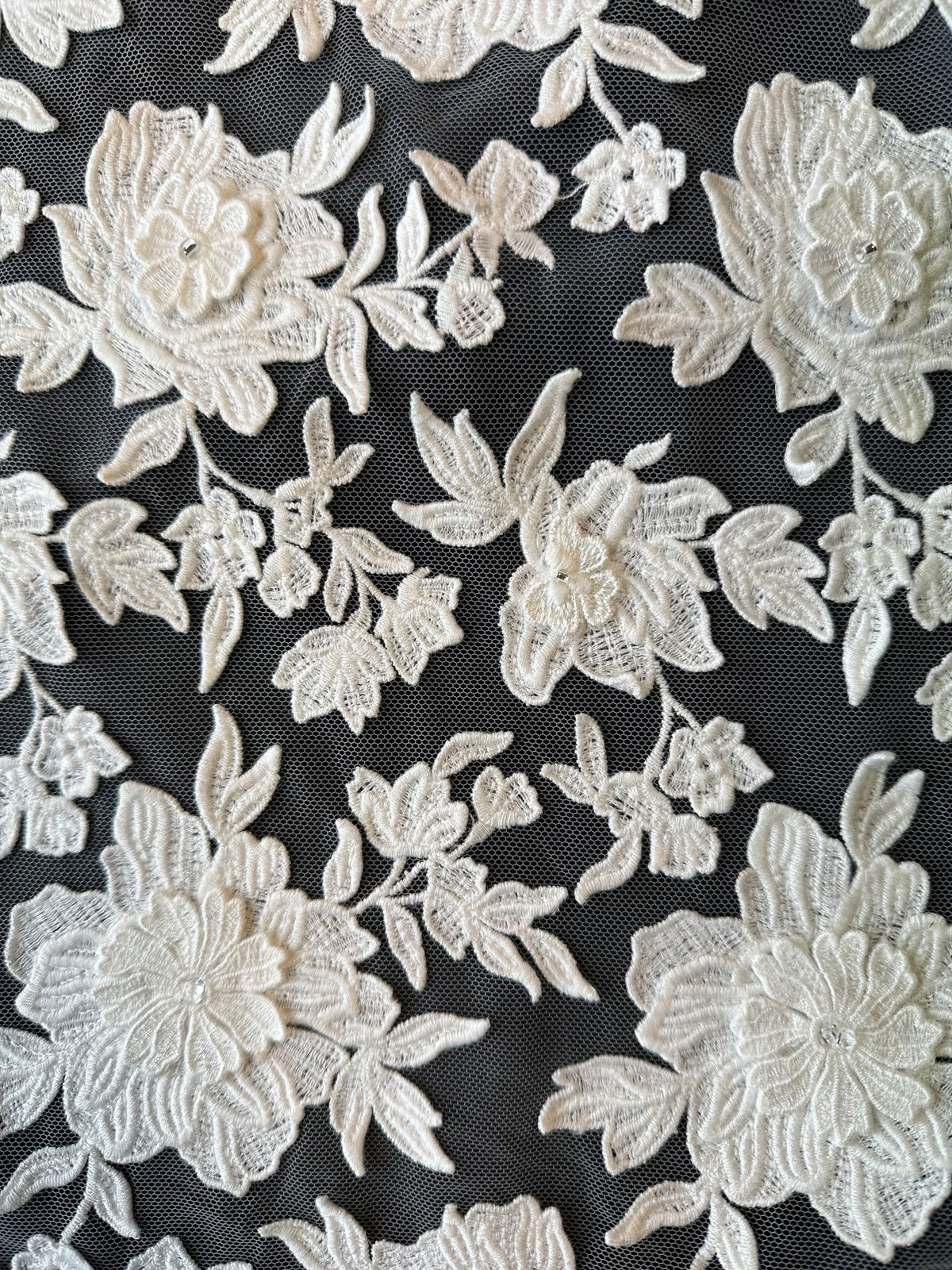Dentelle brodée ivoire - Fonda (CF Fonda)