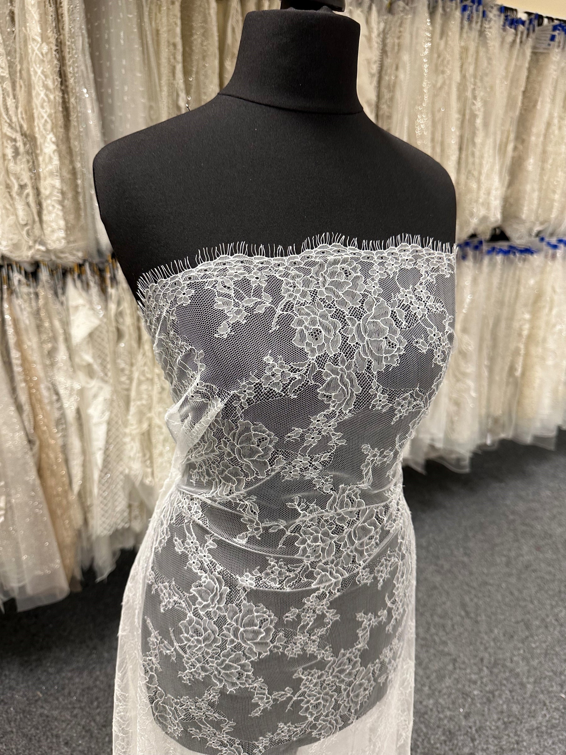 Dentelle Chantilly ivoire - Camden