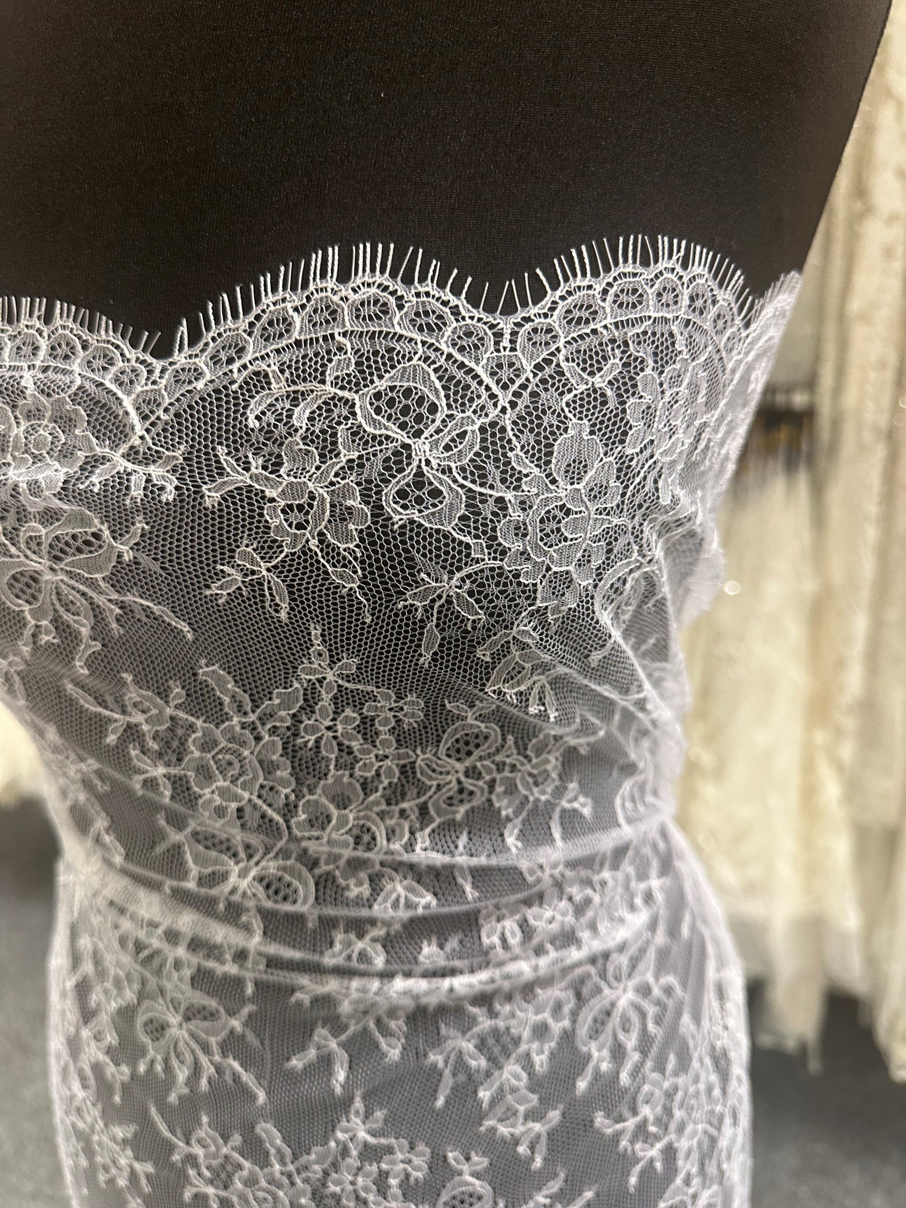 Dentelle Chantilly Blanche - Francesca
