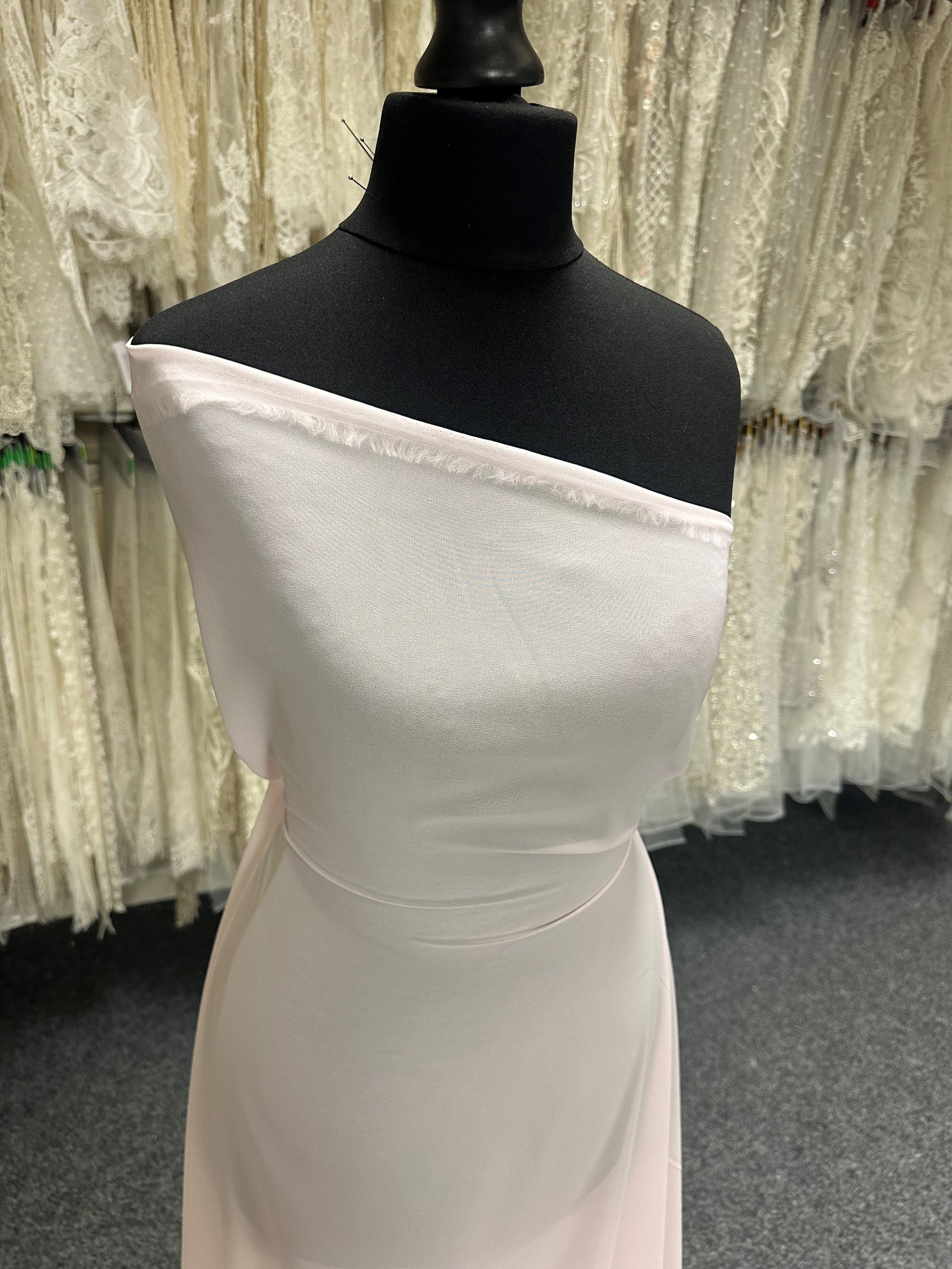 Mousseline de polyester rose poudré - Bienveillance