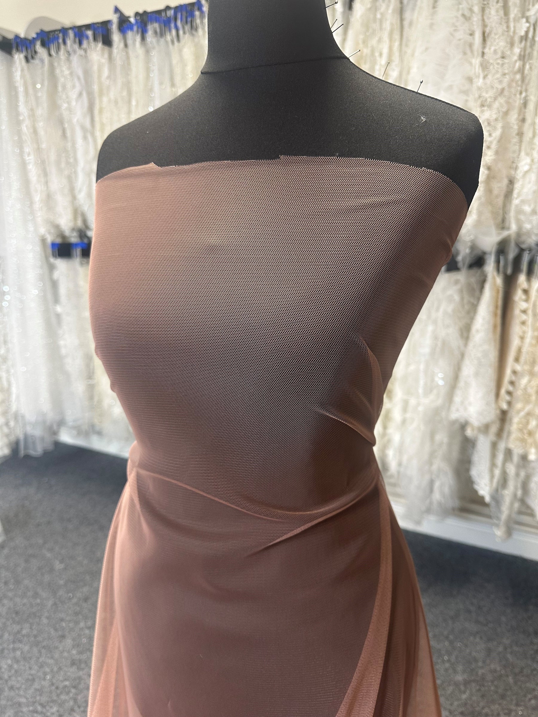 Tulle extensible à la cannelle - Success