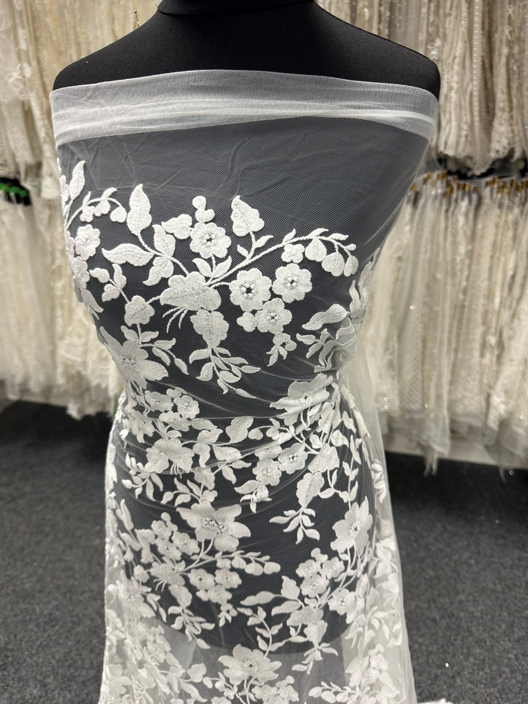 Ivory Embroidered Lace - Gamba
