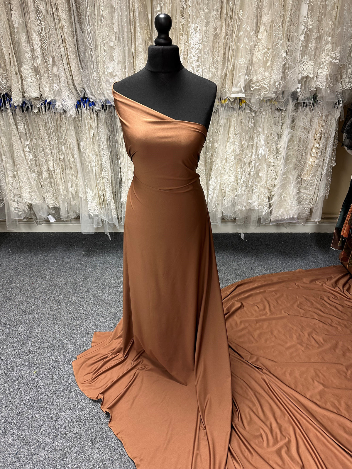 Satin de polyester extensible Mocca - Confidence