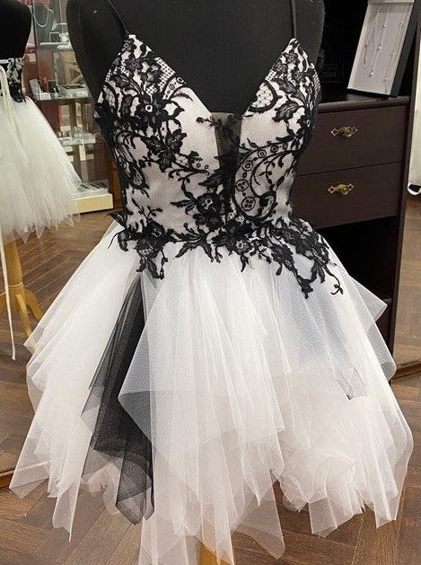 Dentelle Chantilly Noire - Kate