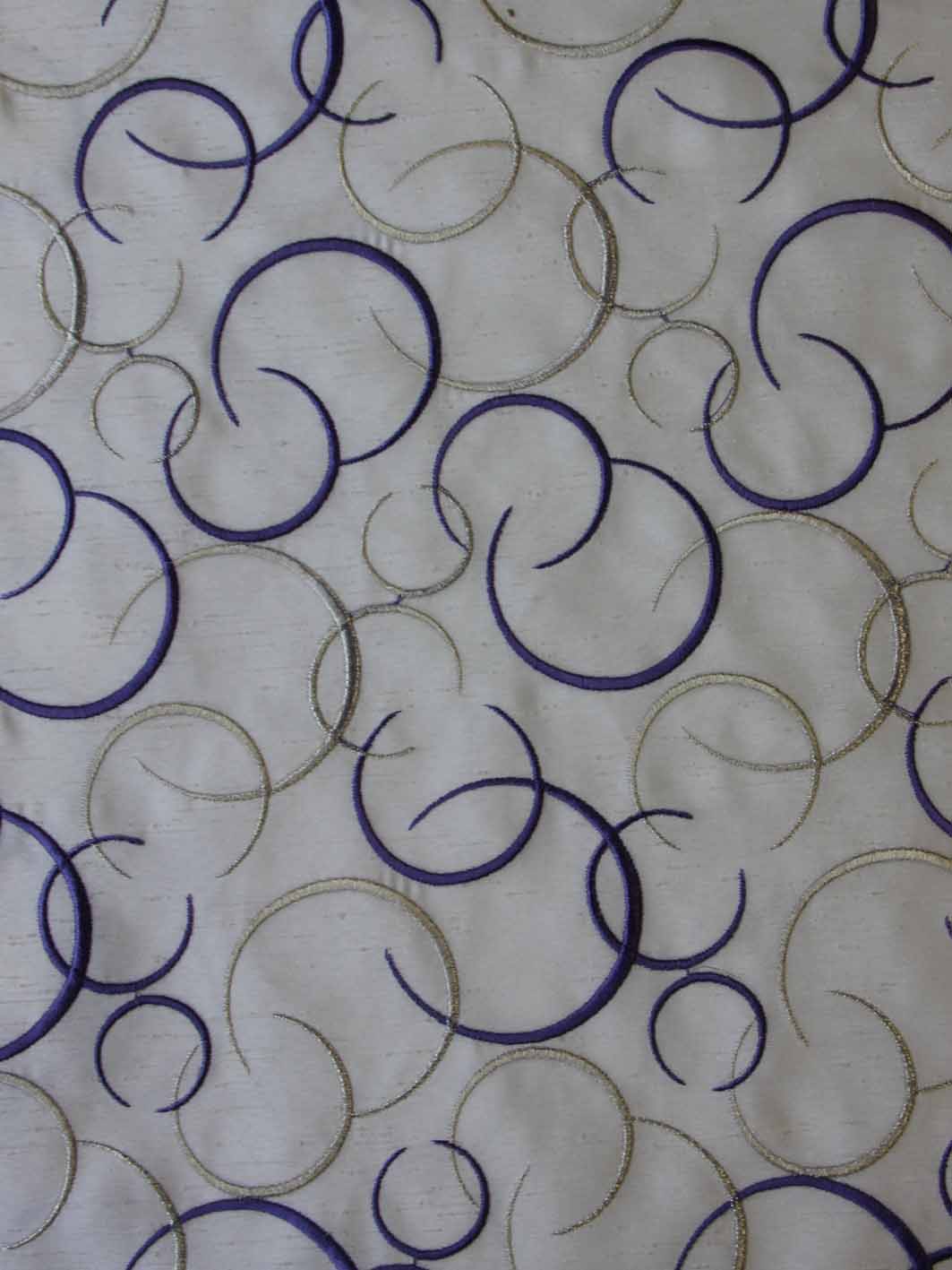 Tissu brodé violet - Brooklyn