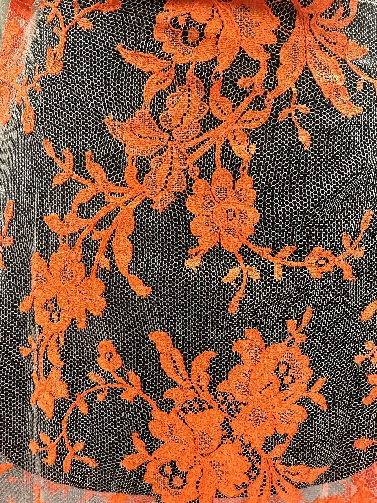 Dentelle orange – Kate.