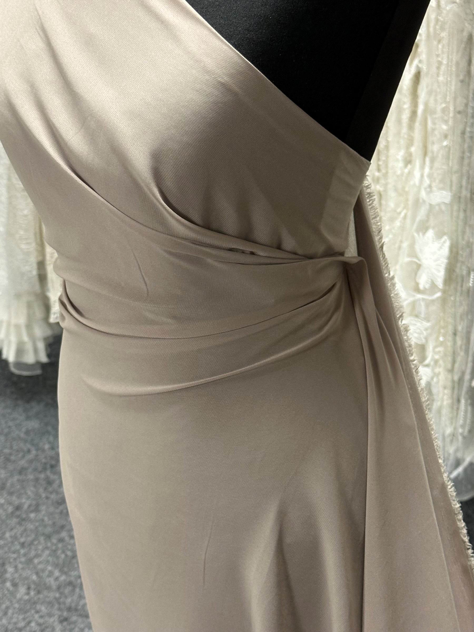 Tissu Mousseline de Polyester Taupe - Serendipity