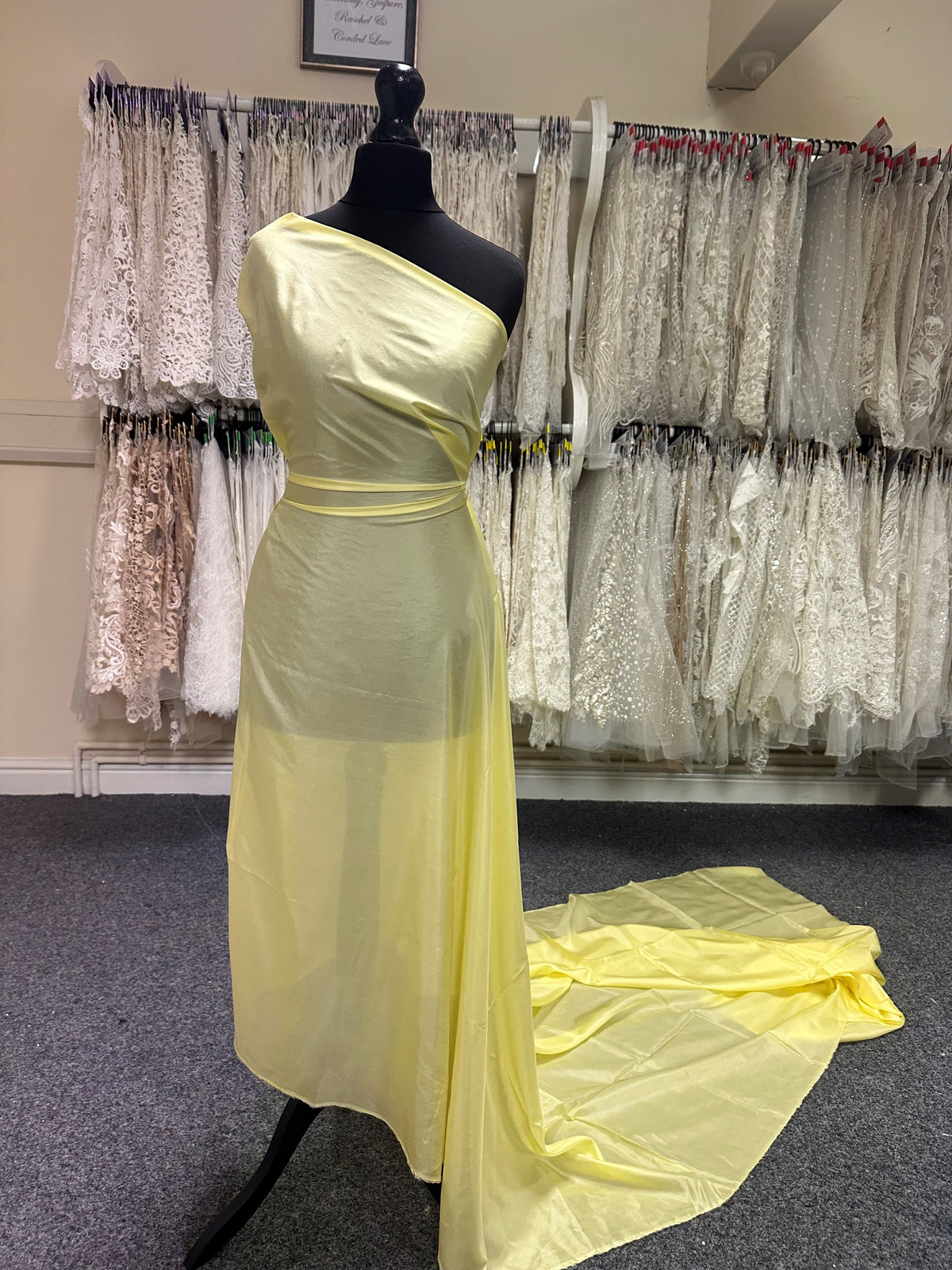 Habotai en soie jaune pâle - Mosaïque