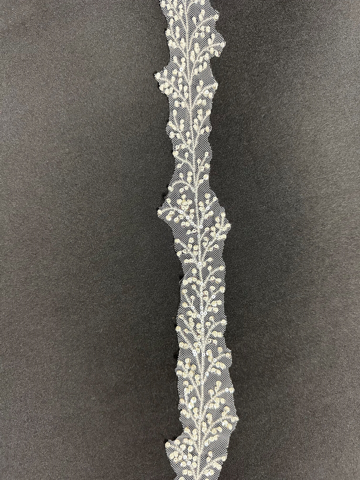 Bordure en dentelle ivoire perlée et pailletée - EH2031