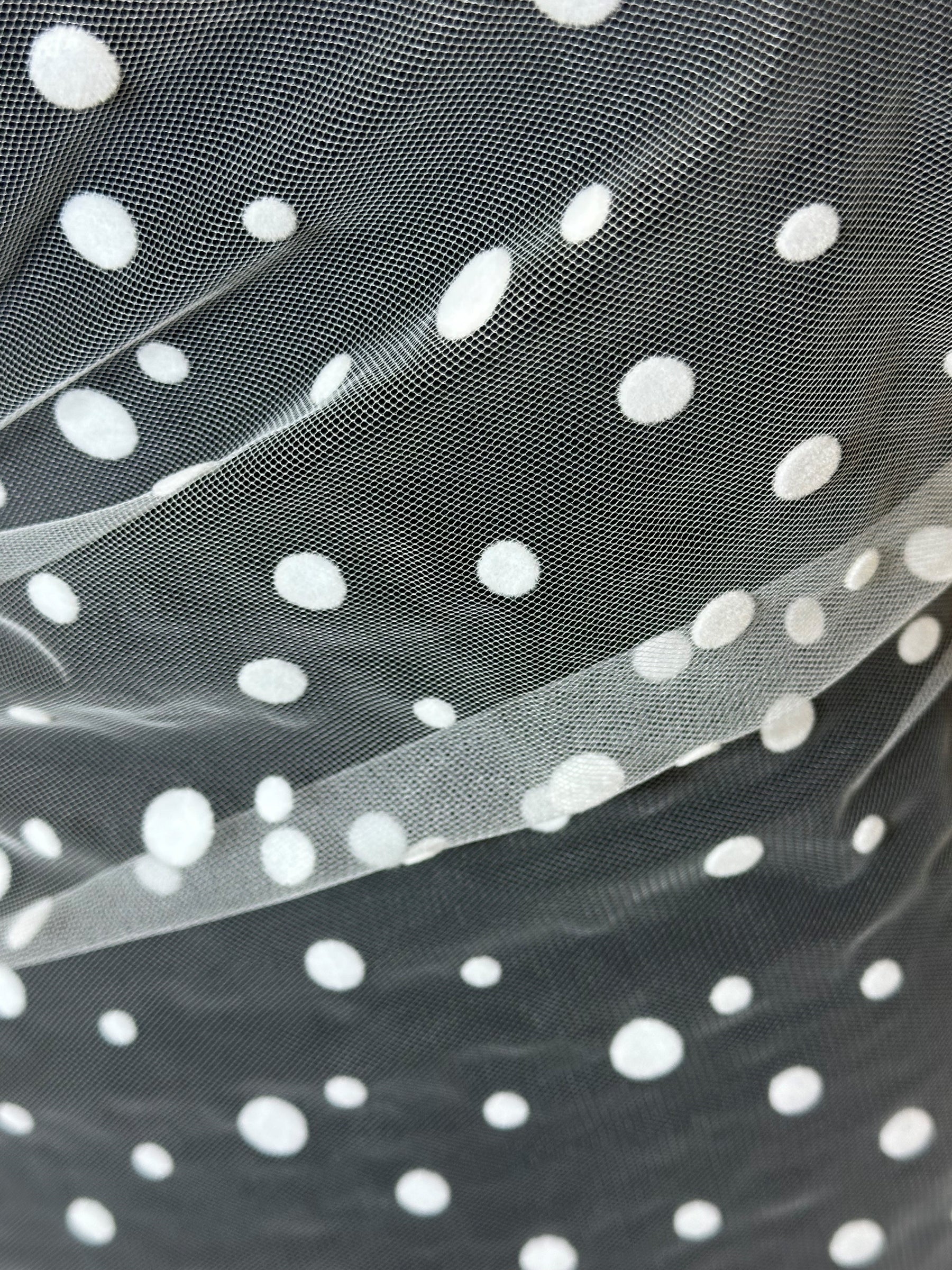 Tulle ivoire à pois - Elevation
