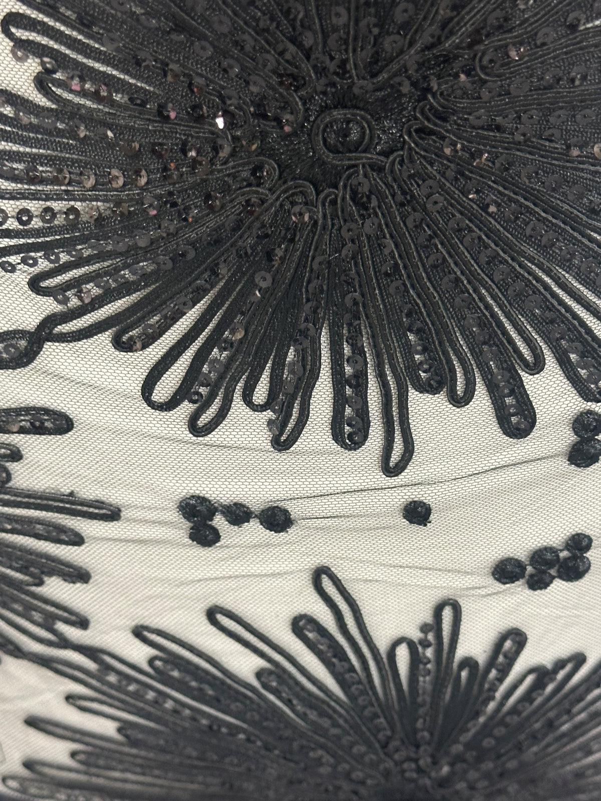 Dentelle Noire Cordonnée & Paillettes - Danuta