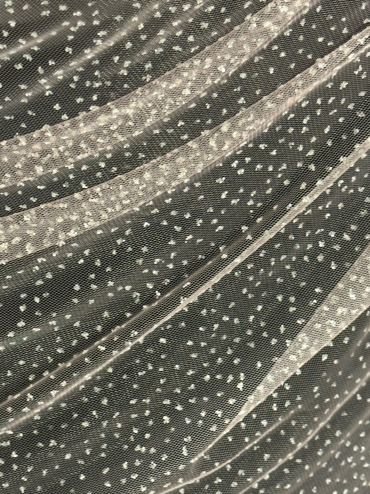 Tulle pailleté rose – Enmity