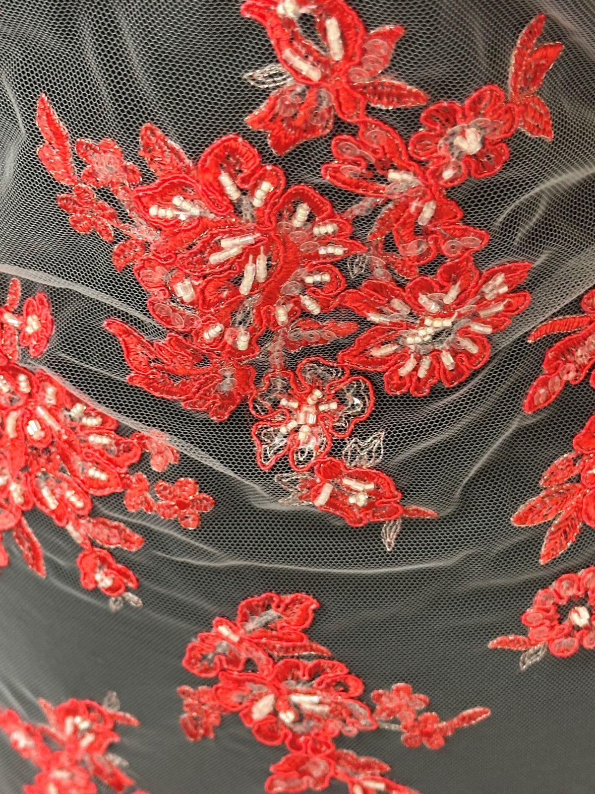 Dentelle rouge - Victoria.