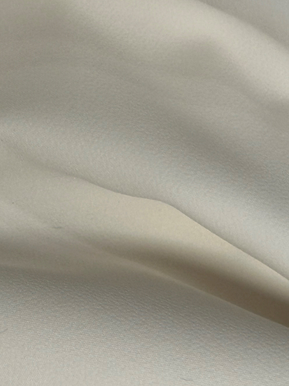 Crêpe épais en polyester ivoire clair - Pamper