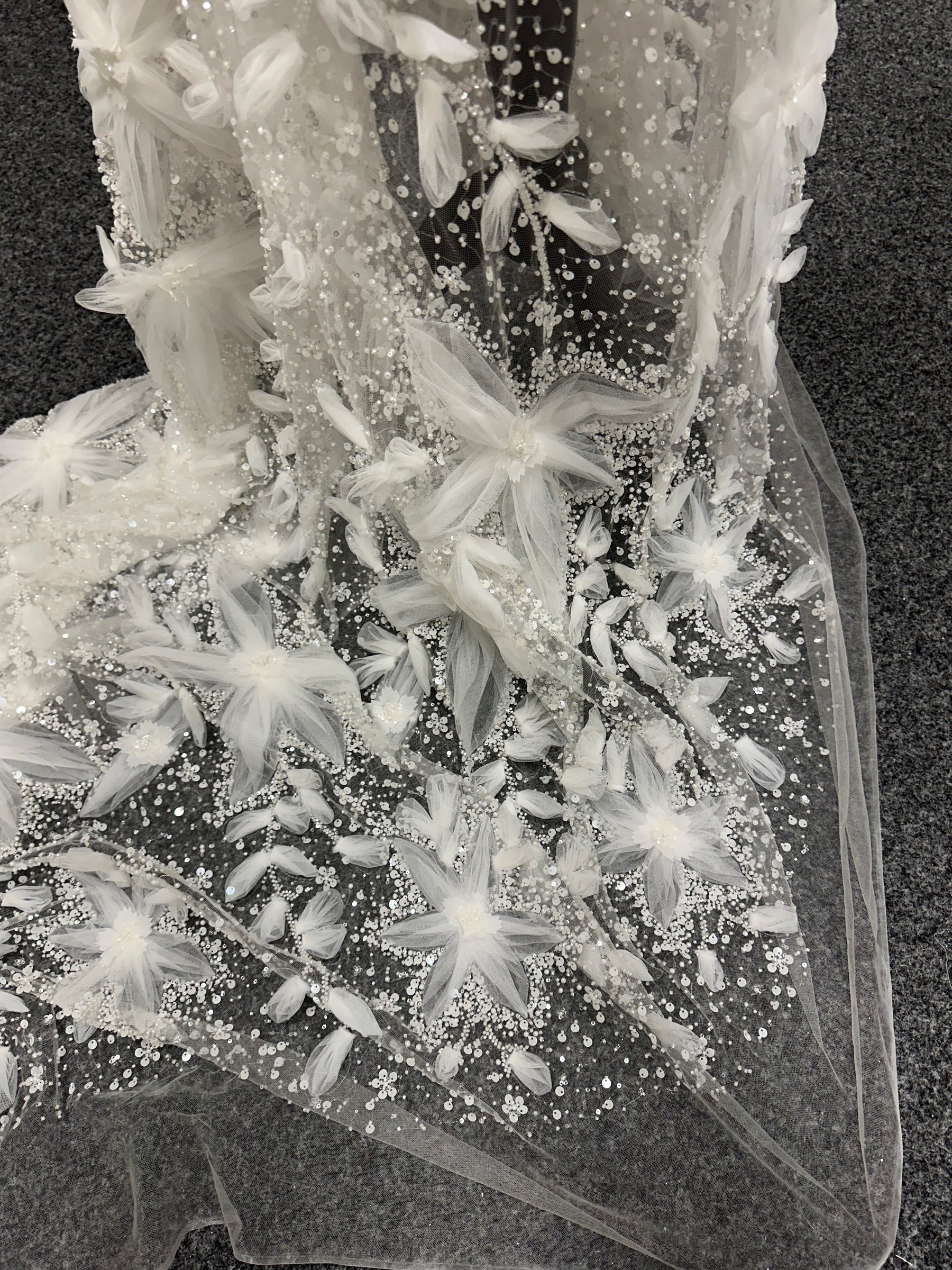 Dentelle brodée 3D ivoire - Ridley