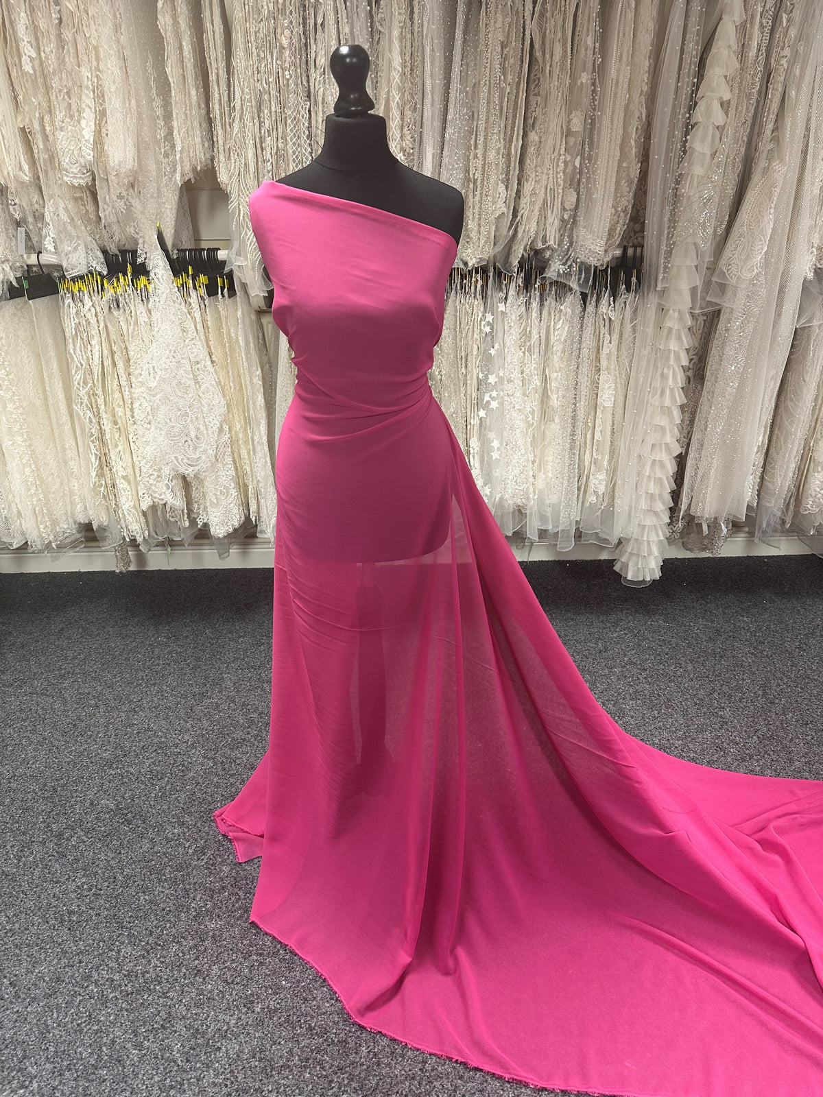 Mousseline de polyester magenta - Benevolence