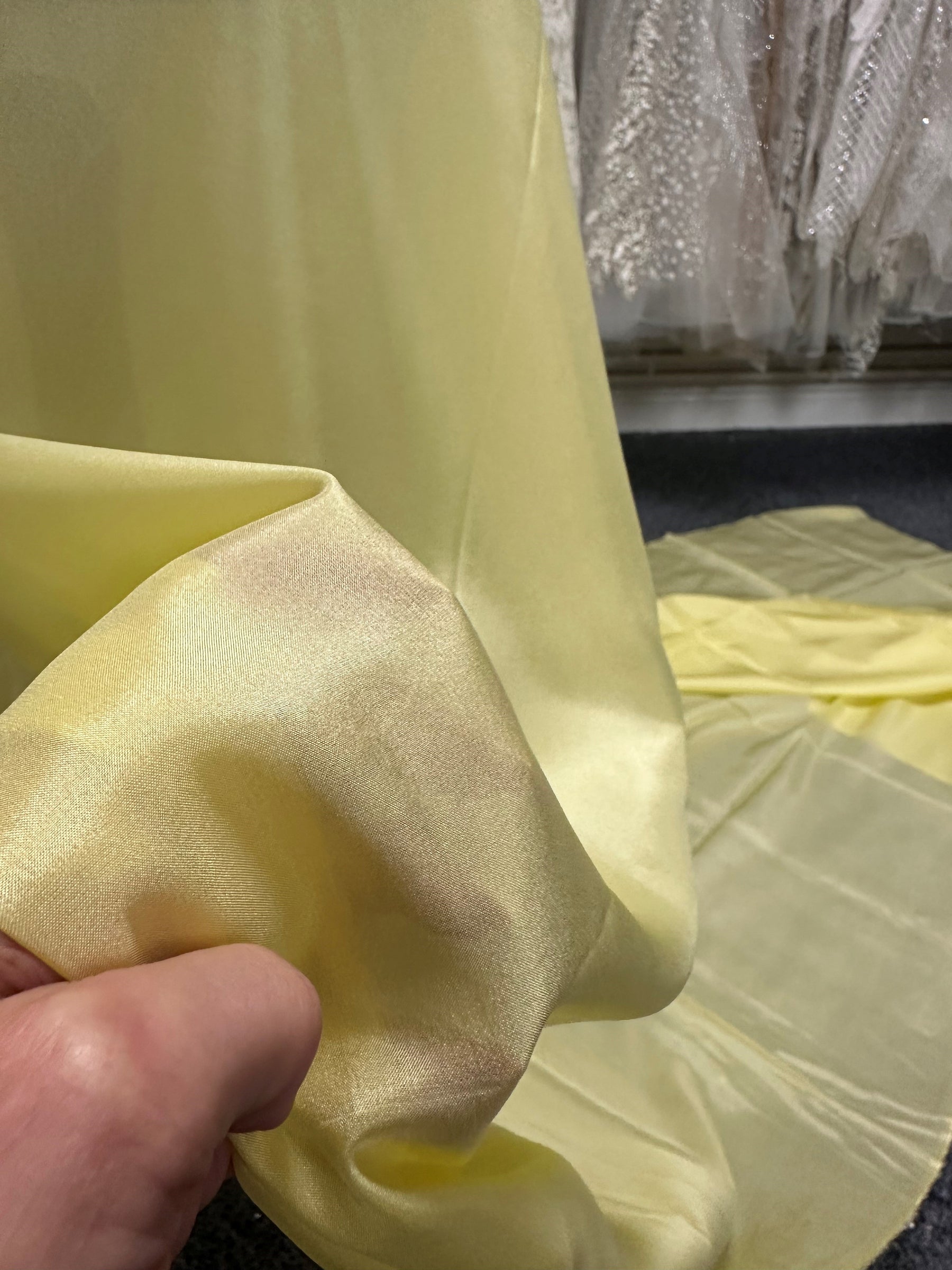 Habotai en soie jaune pâle - Mosaïque