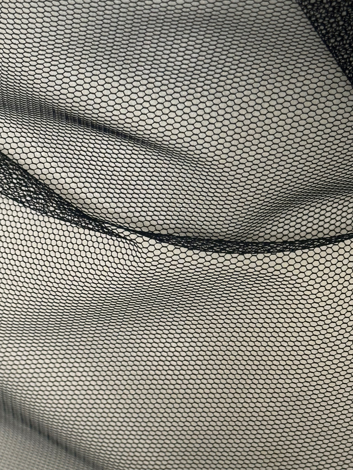 Robe noire en filet - Fantasy