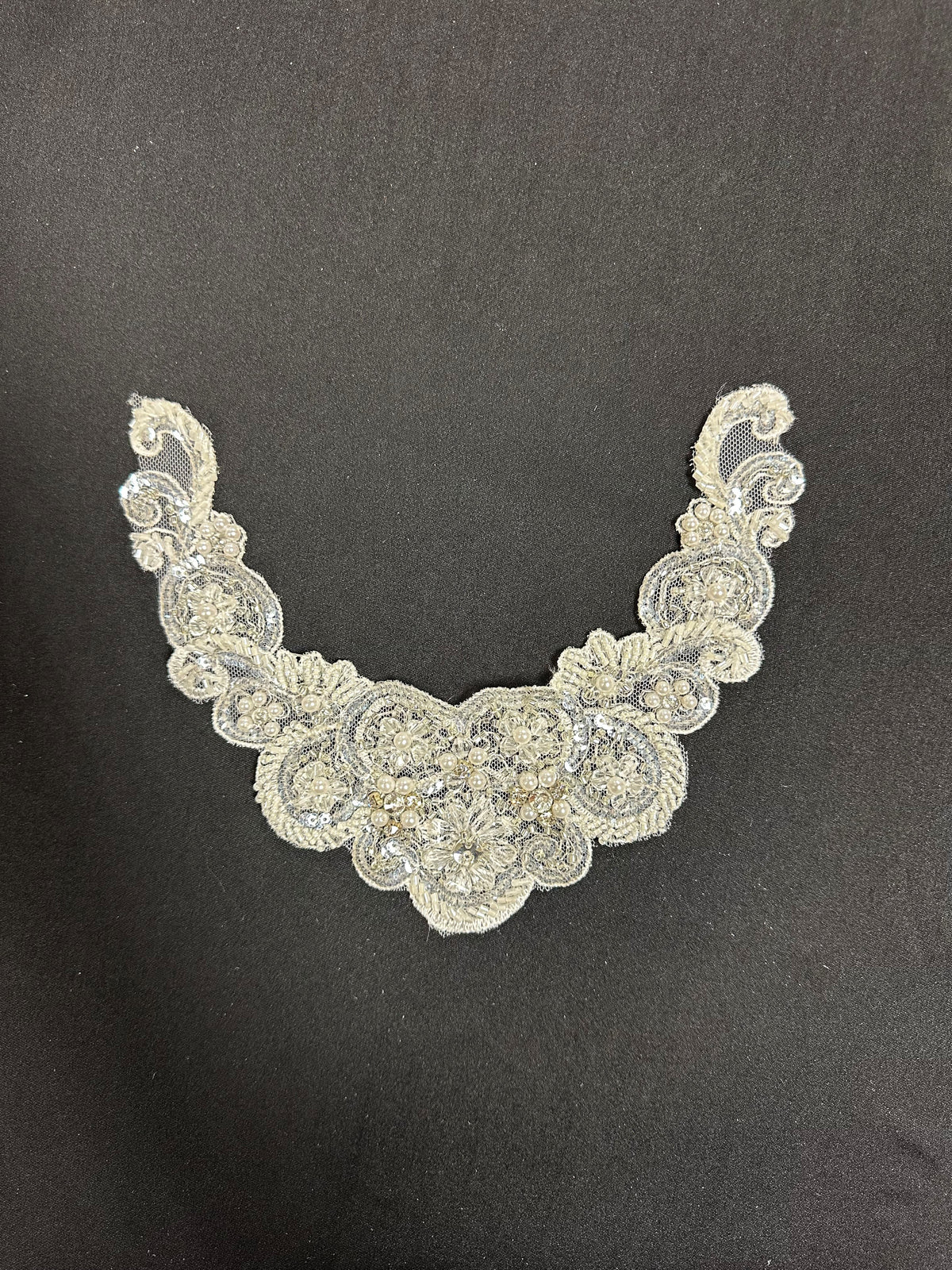 Applique en cristal brodée – Dahlia