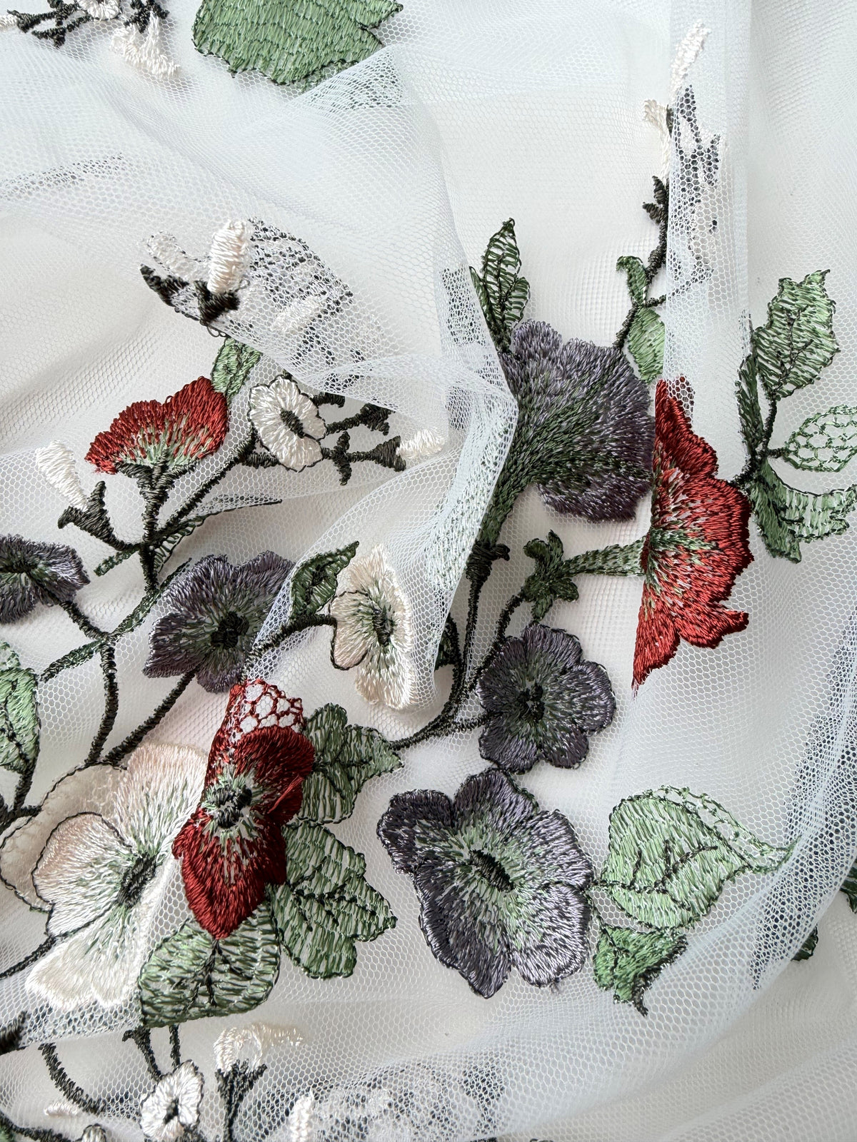 Dentelle ivoire, raisin et vin - EB5055