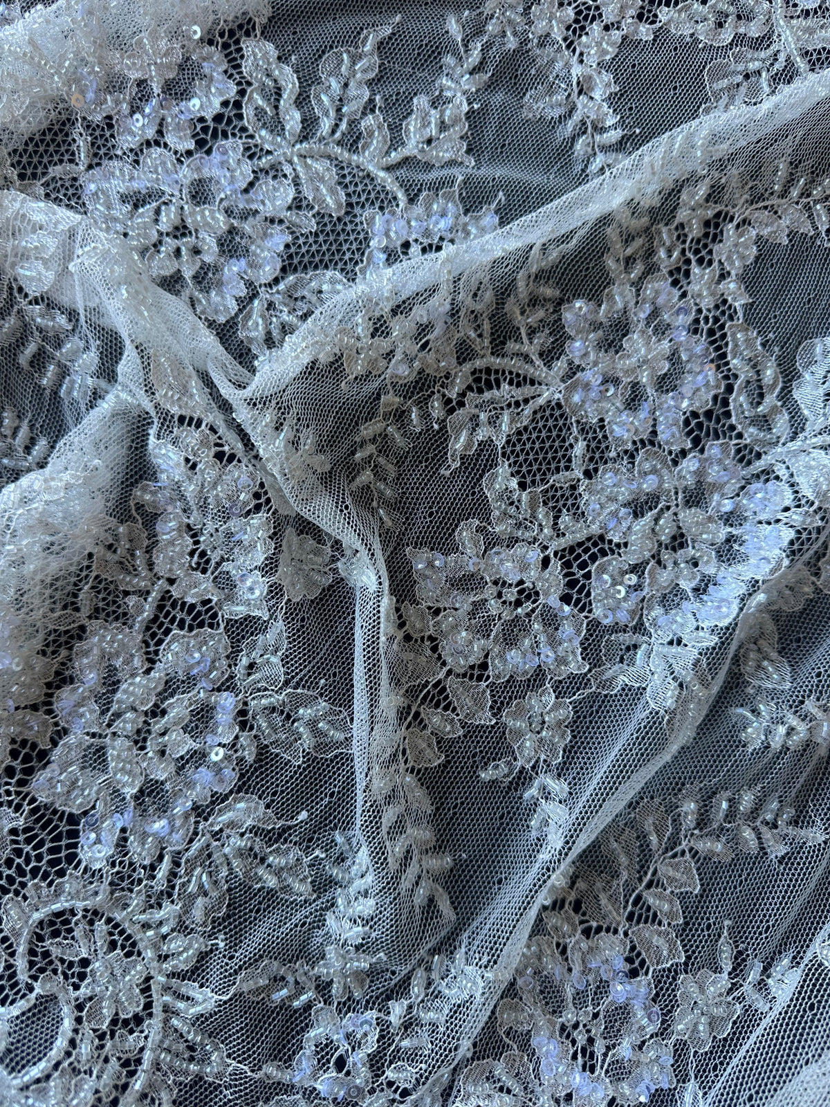 Dentelle Rachel ivoire perlée à la main - Teddy