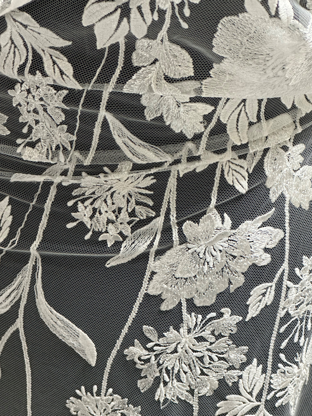 Dentelle brodée ivoire - Genby