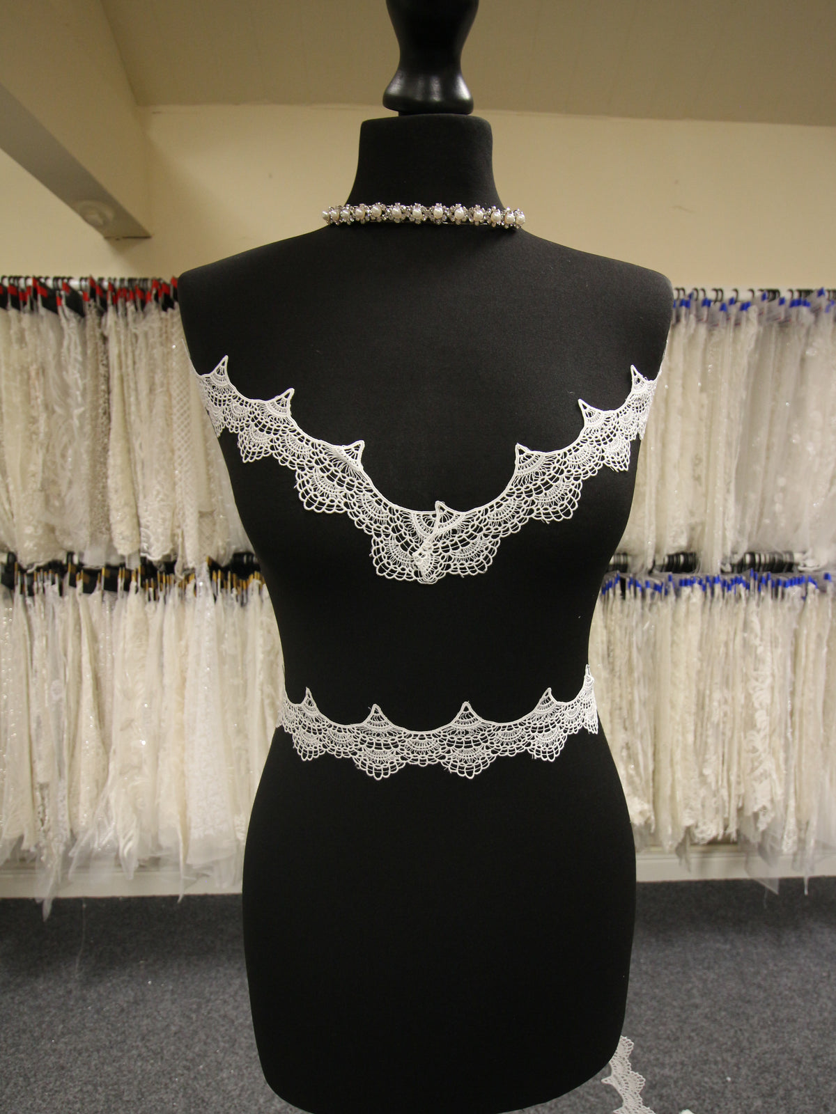 Bordure en dentelle ivoire - Cèdar