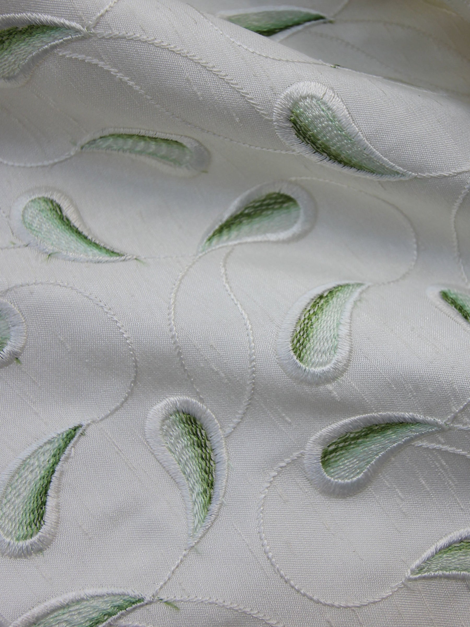 Tissu pour gilet brodé en jade – Atlanta