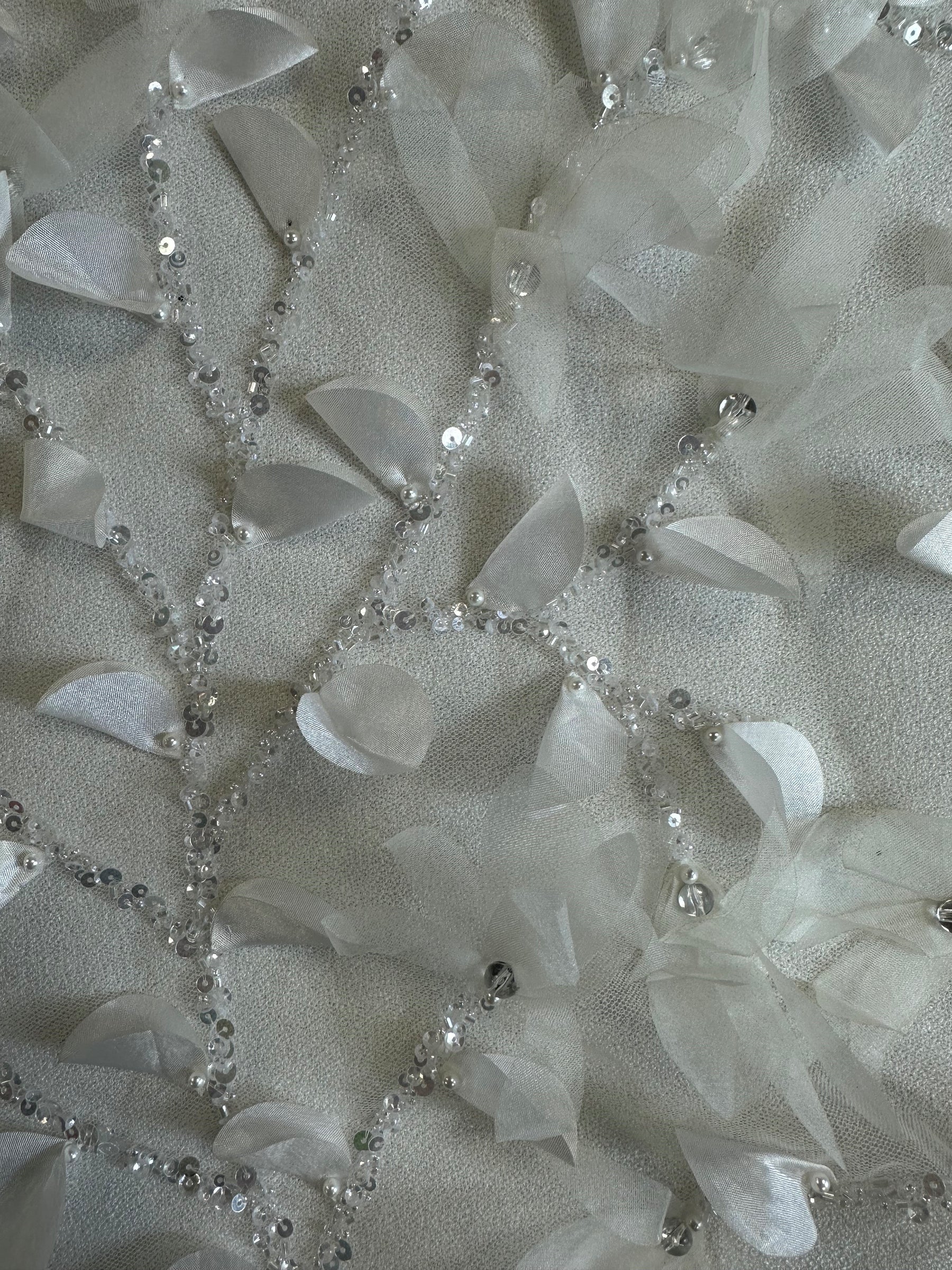 Dentelle perlée 3D ivoire – Kalani